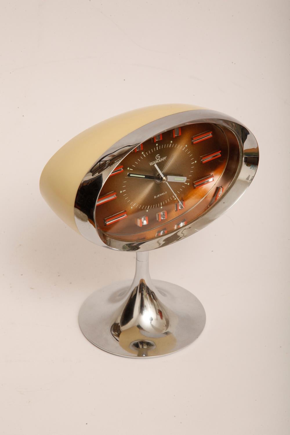 Japanese Space Age Alarm Clock Garant, Plastic and Chromed, 1970s For Sale 2