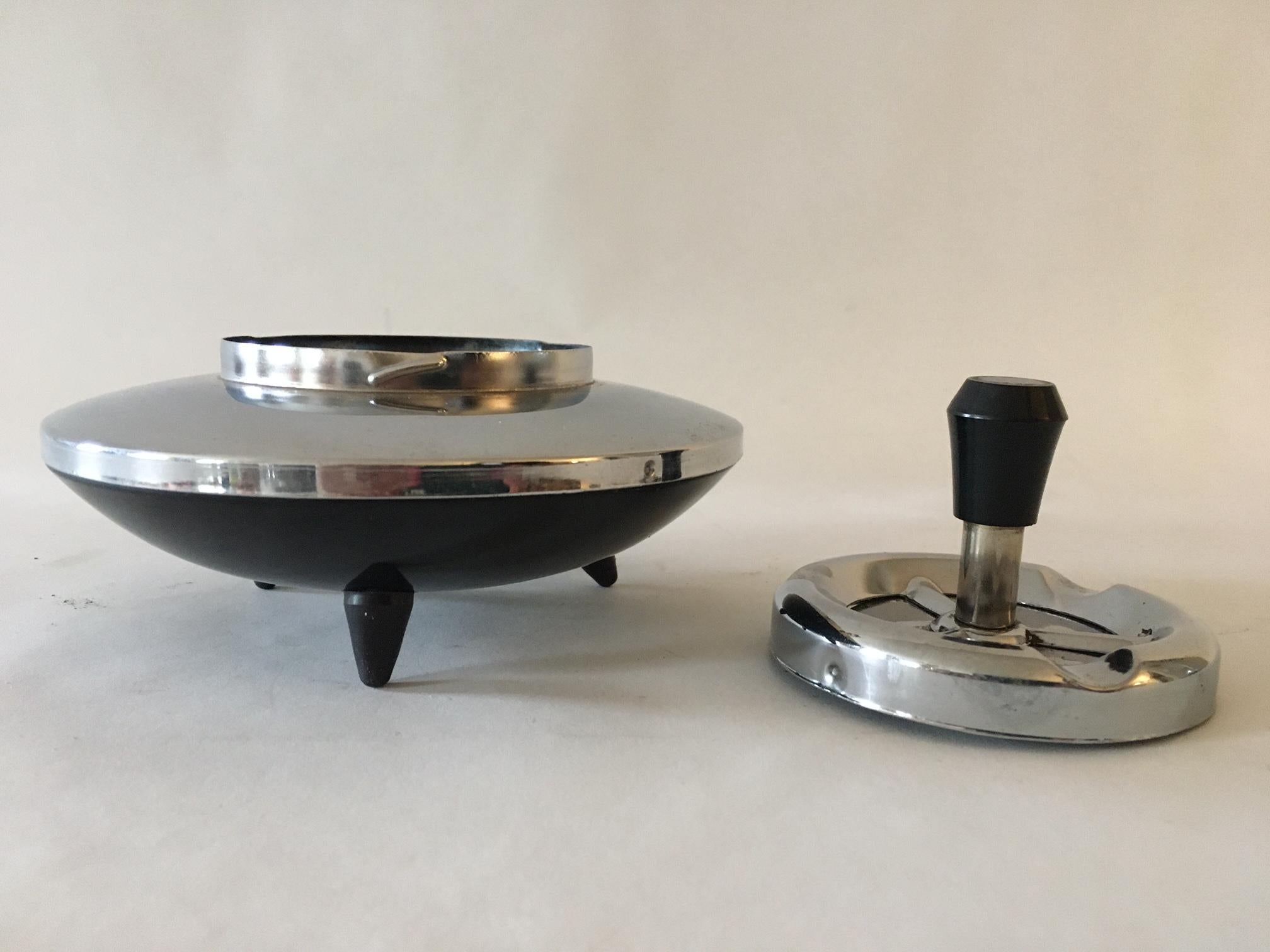 Japanese Space Age Chrome & Black Enamel 2 Piece Flying Saucer Smoker's Set In Good Condition For Sale In Port Hope, ON