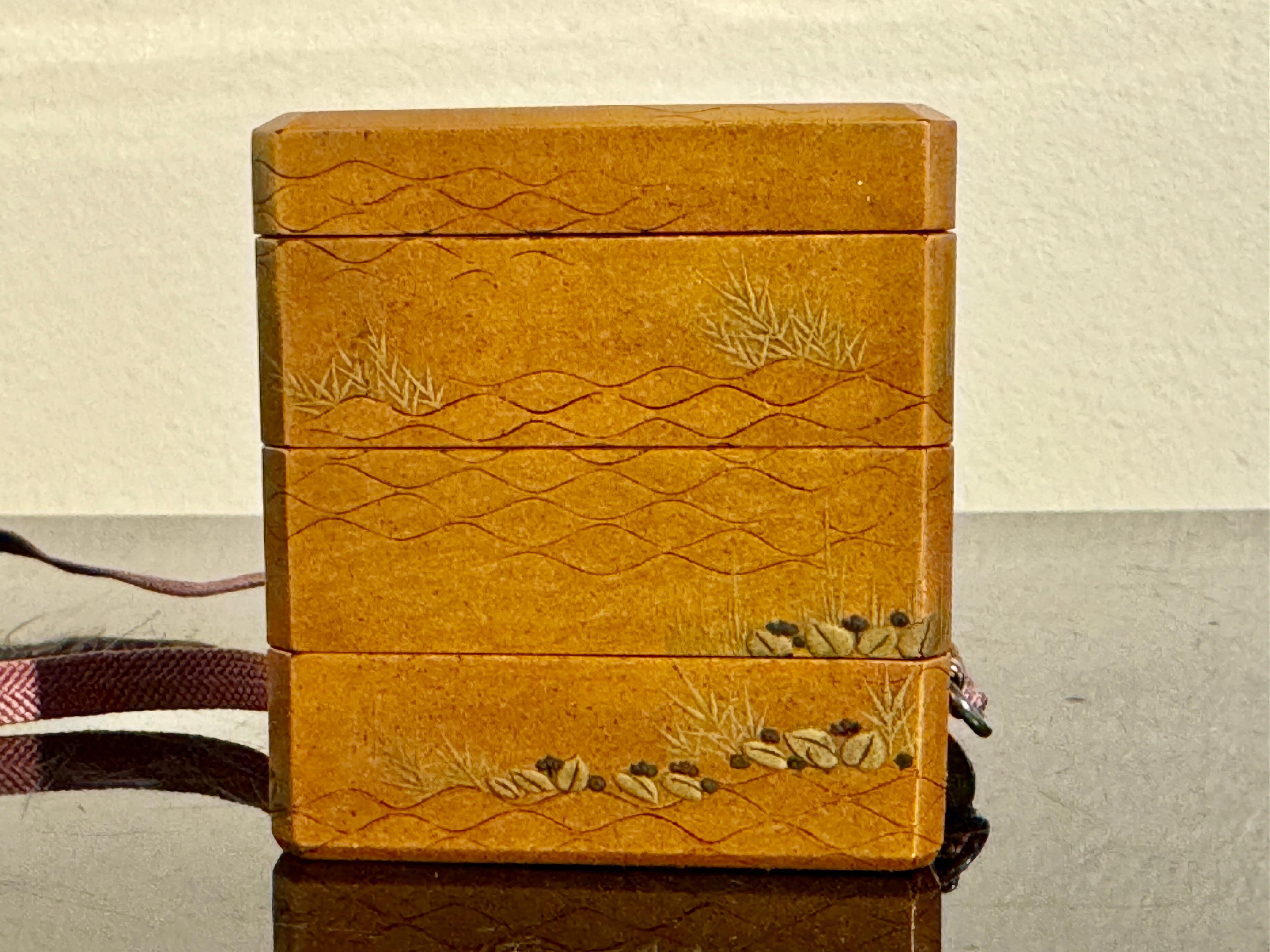 Japanese Stacking Incense Box, Ju-Kobako, Meiji Period, Mid 19th century, Japan For Sale 5