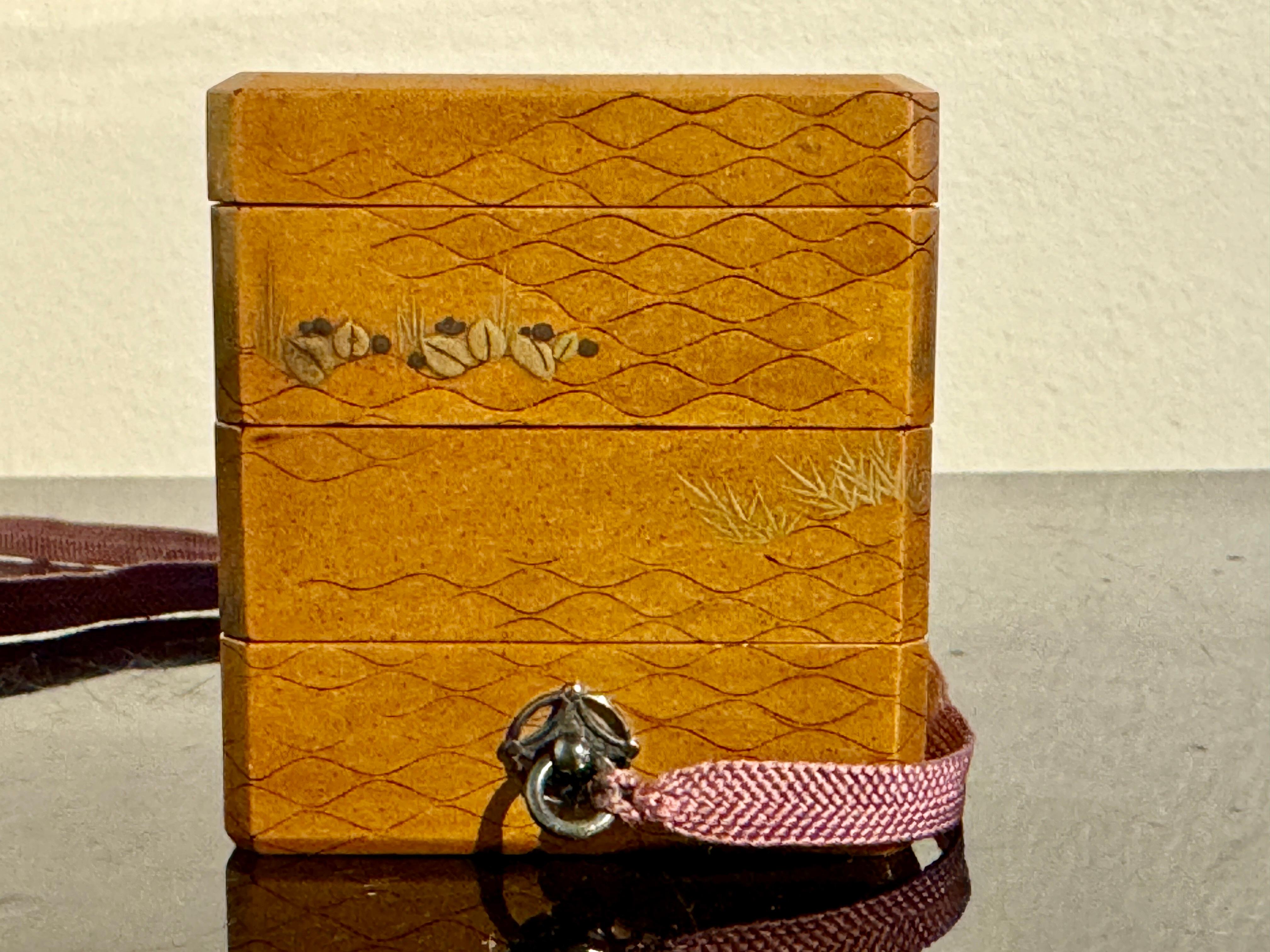 Japanese Stacking Incense Box, Ju-Kobako, Meiji Period, Mid 19th century, Japan For Sale 6