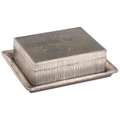 Boîte japonaise en métal sterling et mixte