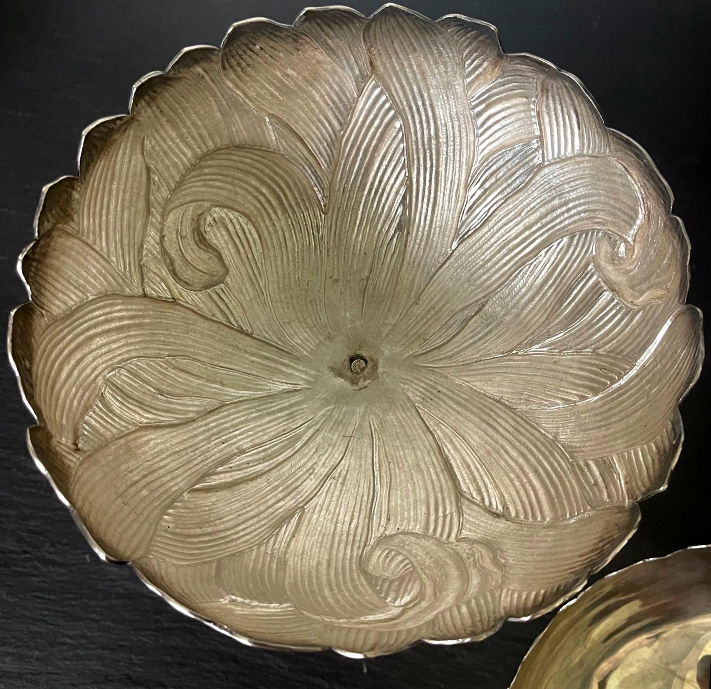 Japanese Sterling Silver Chrysanthemum Dish Meiji Period For Sale 6