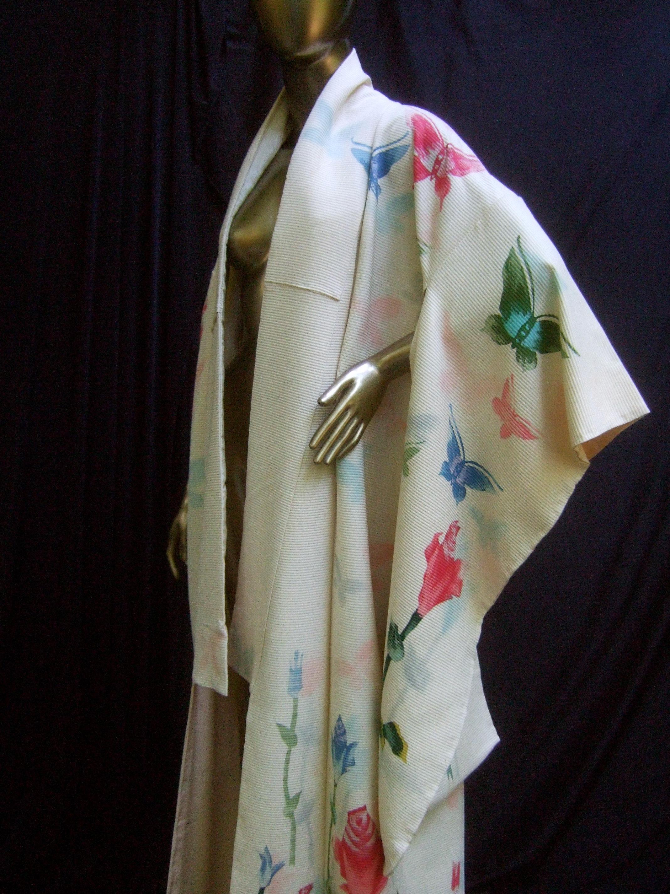 Japanese style Butterfly Floral Vintage Kimono circa 1970 7