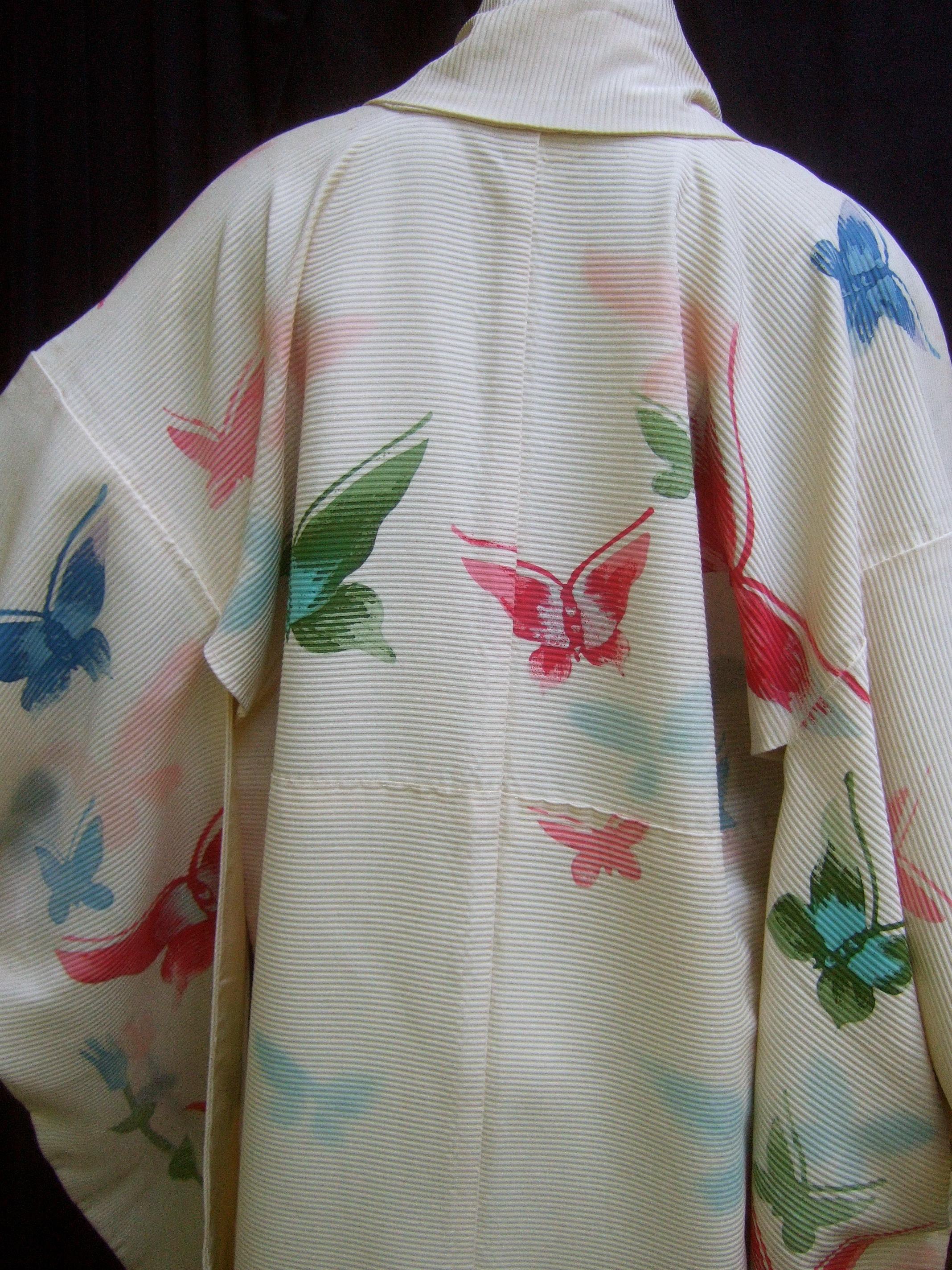 Japanese style Butterfly Floral Vintage Kimono circa 1970 8