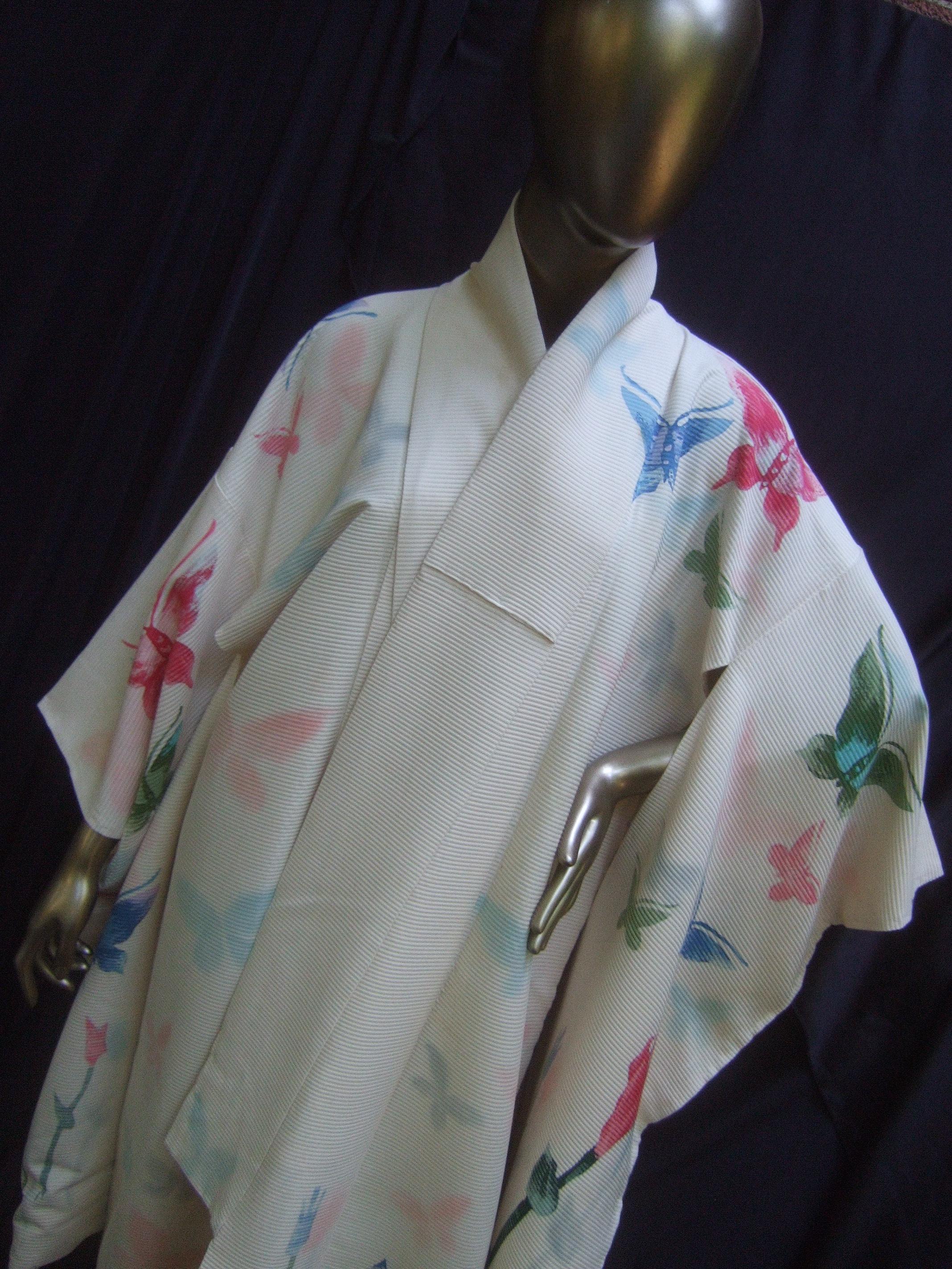 Japanese style Butterfly Floral Vintage Kimono circa 1970 2