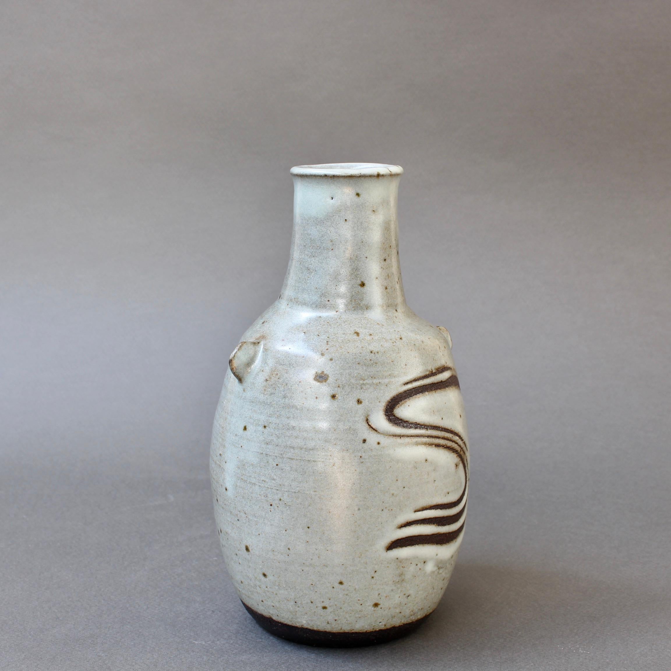 Japanese Style Ceramic Vase with Lugs by Janet Leach '1981' In Good Condition For Sale In London, GB