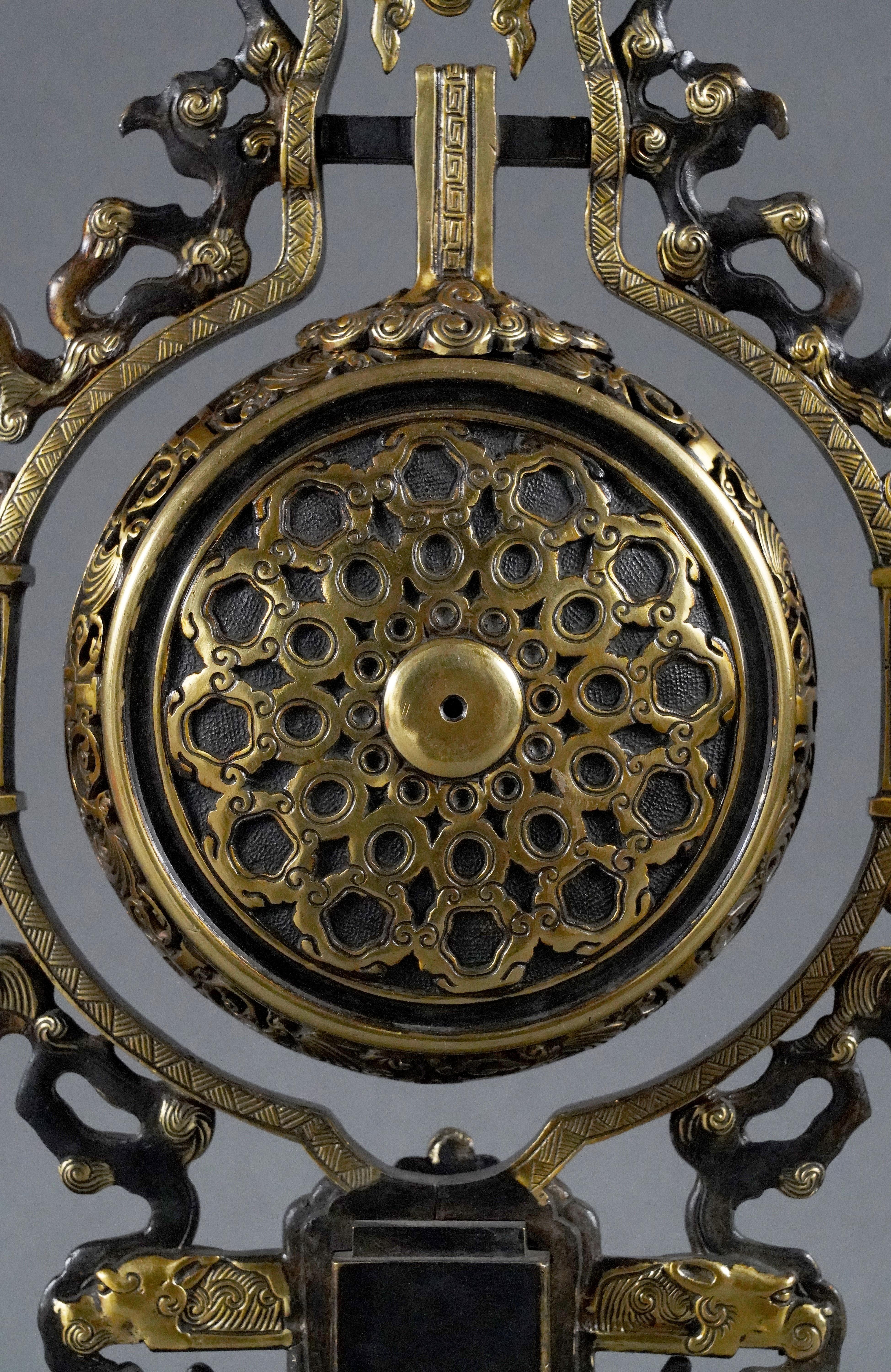 Bronze Japanese Style Clock attr. to L'Escalier de Cristal, France, Circa 1885 For Sale