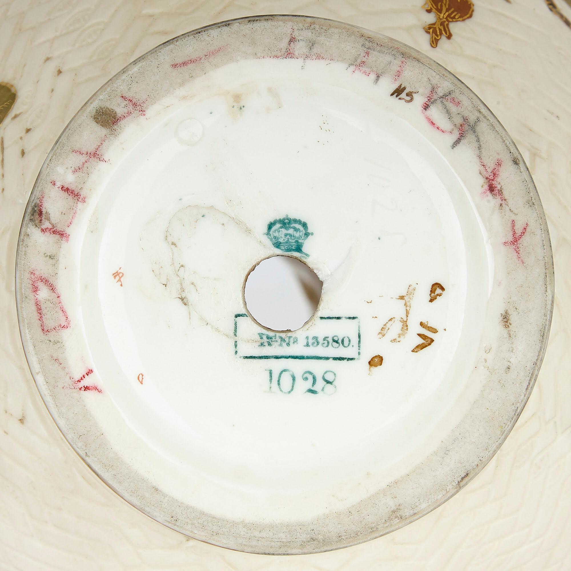 Porcelaine Aiguière en porcelaine anglaise de style japonais par Royal Worcester en vente