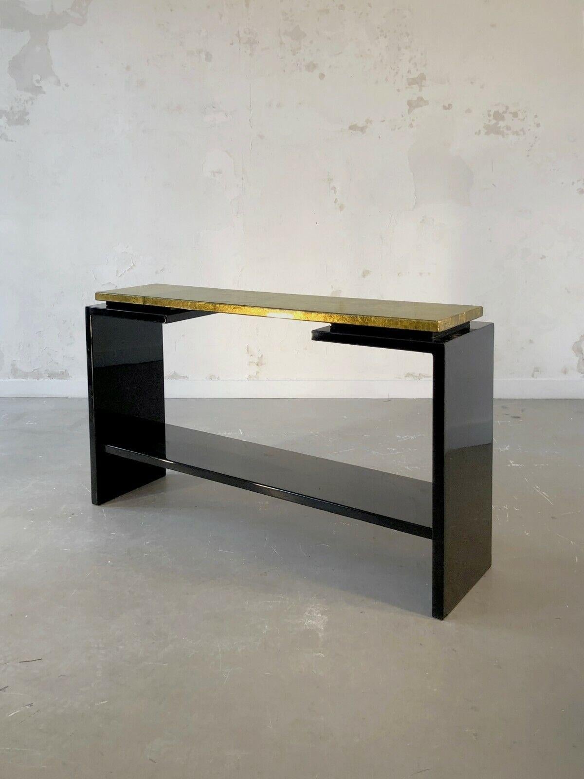 A POST-MODERN Lacquered CONSOLE Table, ALDO TURA, ROCHE & BOBOIS, France 1970 For Sale 4