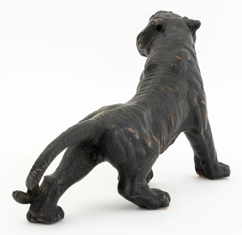 Tigres rugissants en métal patiné de style japonais, 2 en vente 4