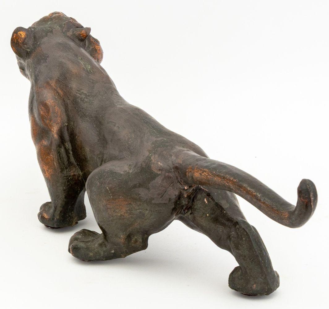 20ième siècle Tigres rugissants en métal patiné de style japonais, 2 en vente