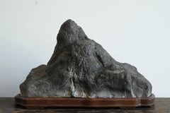 Japanischer Suiseki-Bergstein „Seigaku-ishi“ /Gelehrtenstein/ OB338