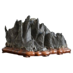 Old Stone/Elégant paysage de montagne d'un érudit japonais « Suiseki »