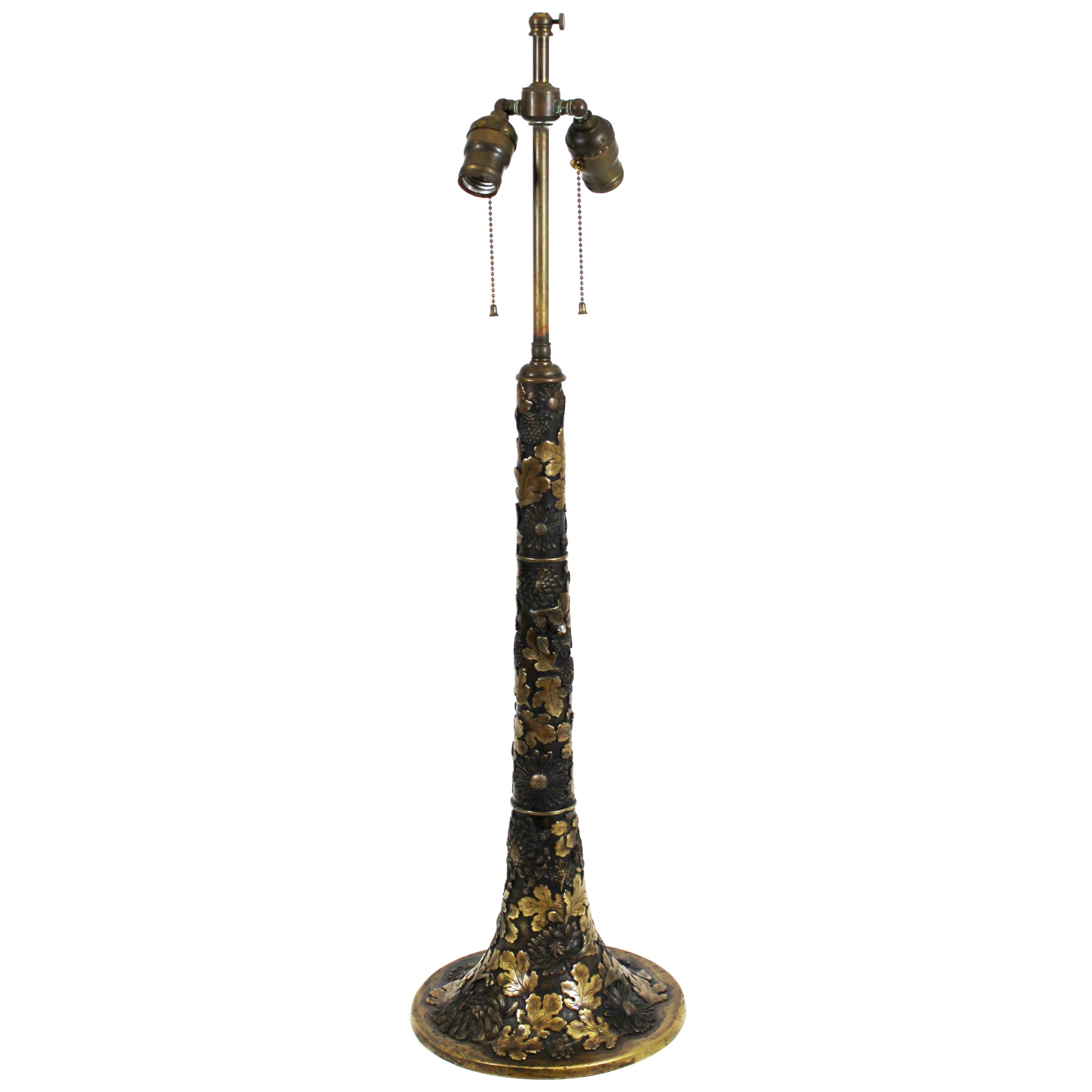 Japanese Taisho Art Nouveau Bronze Table Lamp with Chrysanthemums and Oak Leaves For Sale