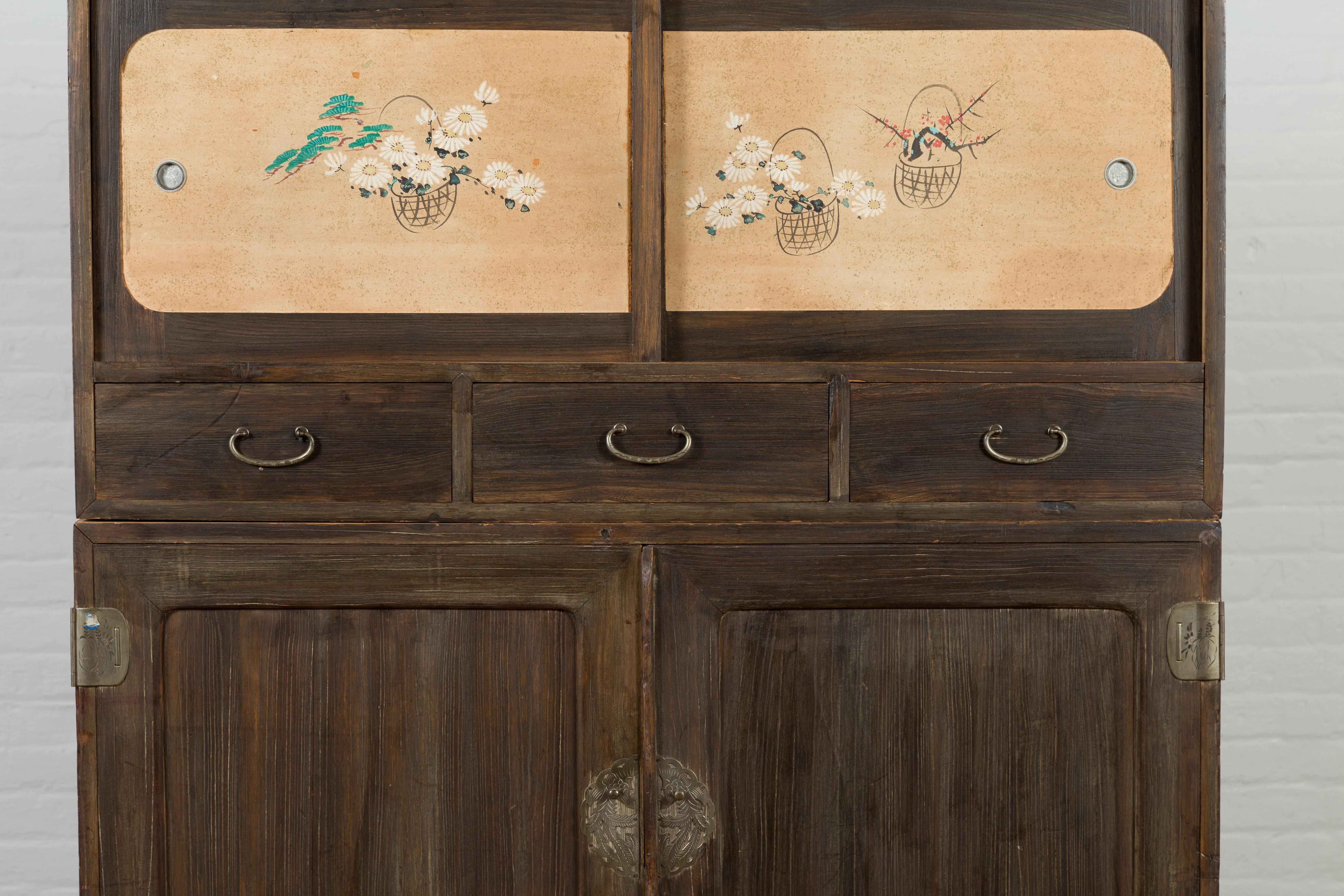 Early 20th Century Japanese Taishō Cabinet with Hand-Painted Woodblock Prints For Sale 3