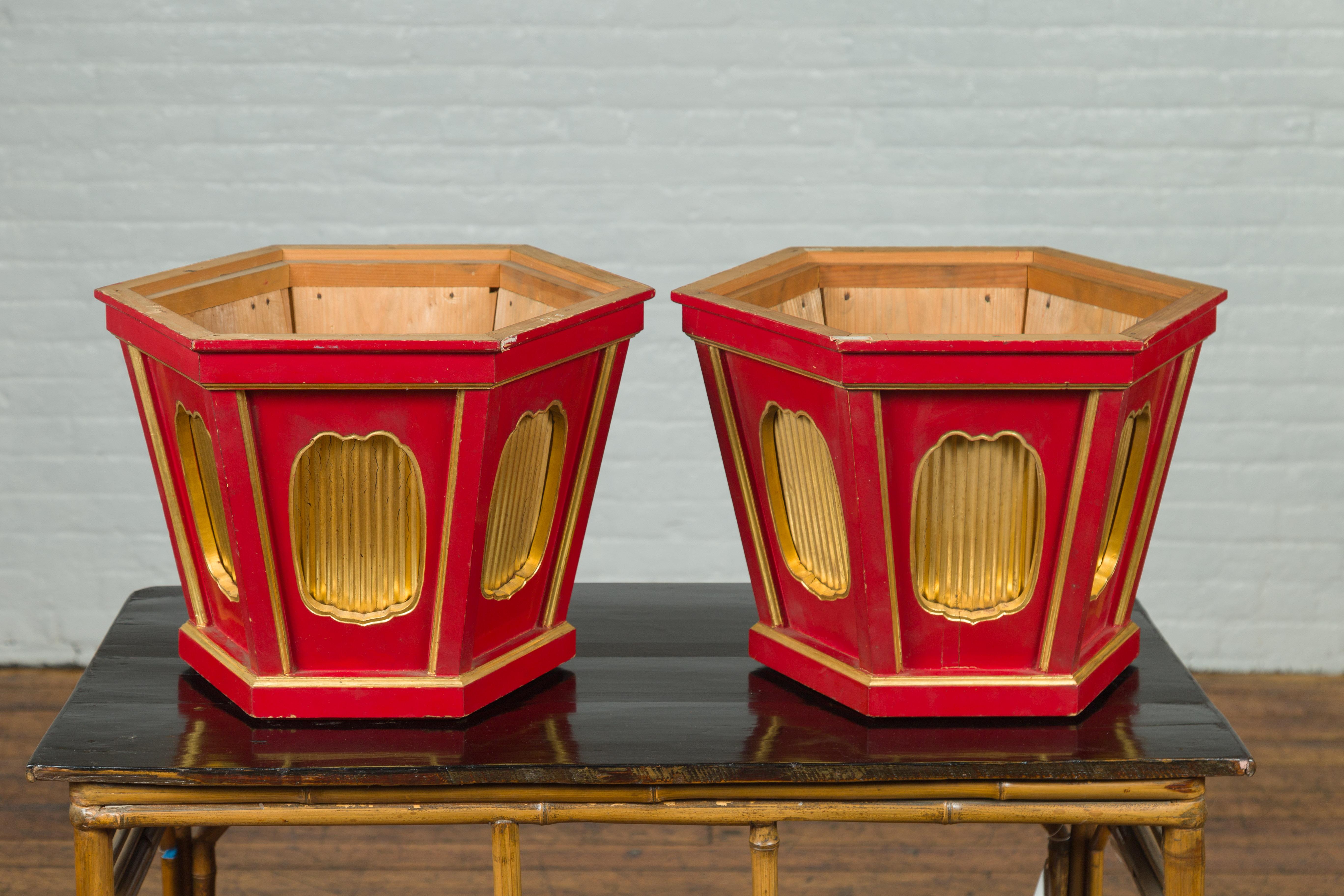 Wood Japanese Taishō Gold and Red Lacquer Hexagonal Planters with Reeded Cartouches For Sale