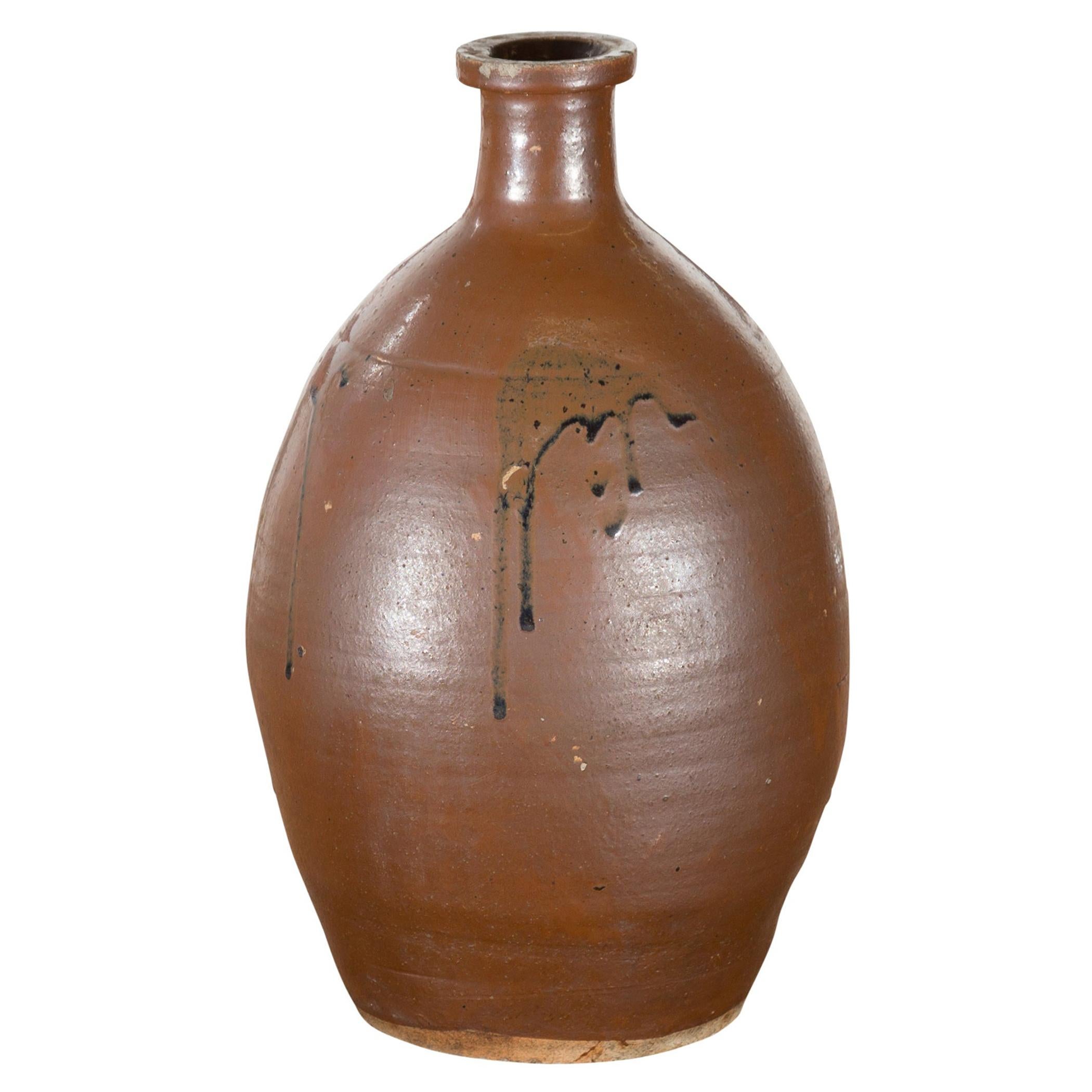 Japanese Taishō Period 1900s Tamba Tachikui Ware Brown Sake Jar with Drip Glaze