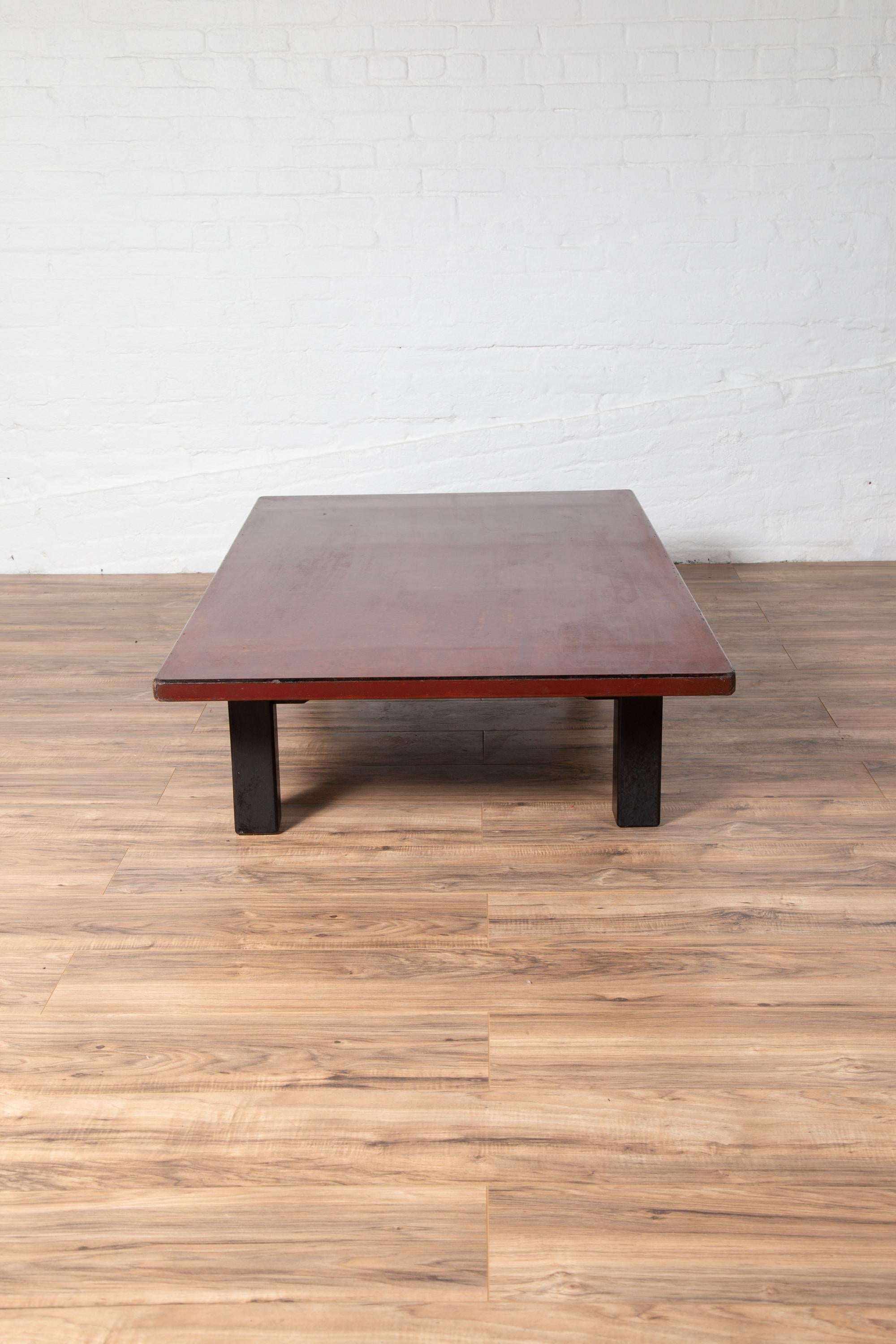 Japanese Taishō Period Early 20th Century Coffee Table with Negora Lacquer For Sale 2
