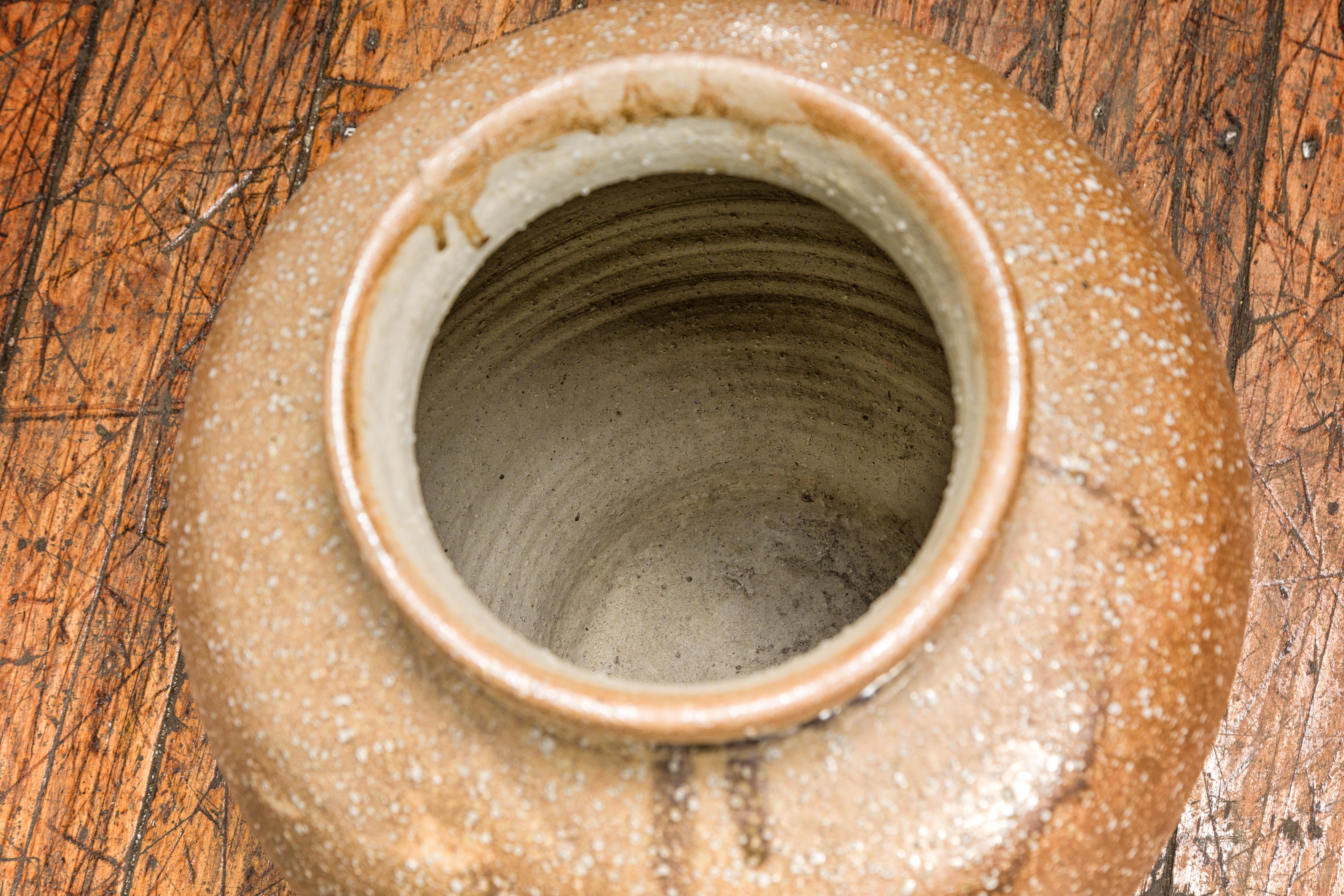 Japanese Taishō Period Sand Glaze Vase with Dripping Finish, circa 1900 For Sale 9