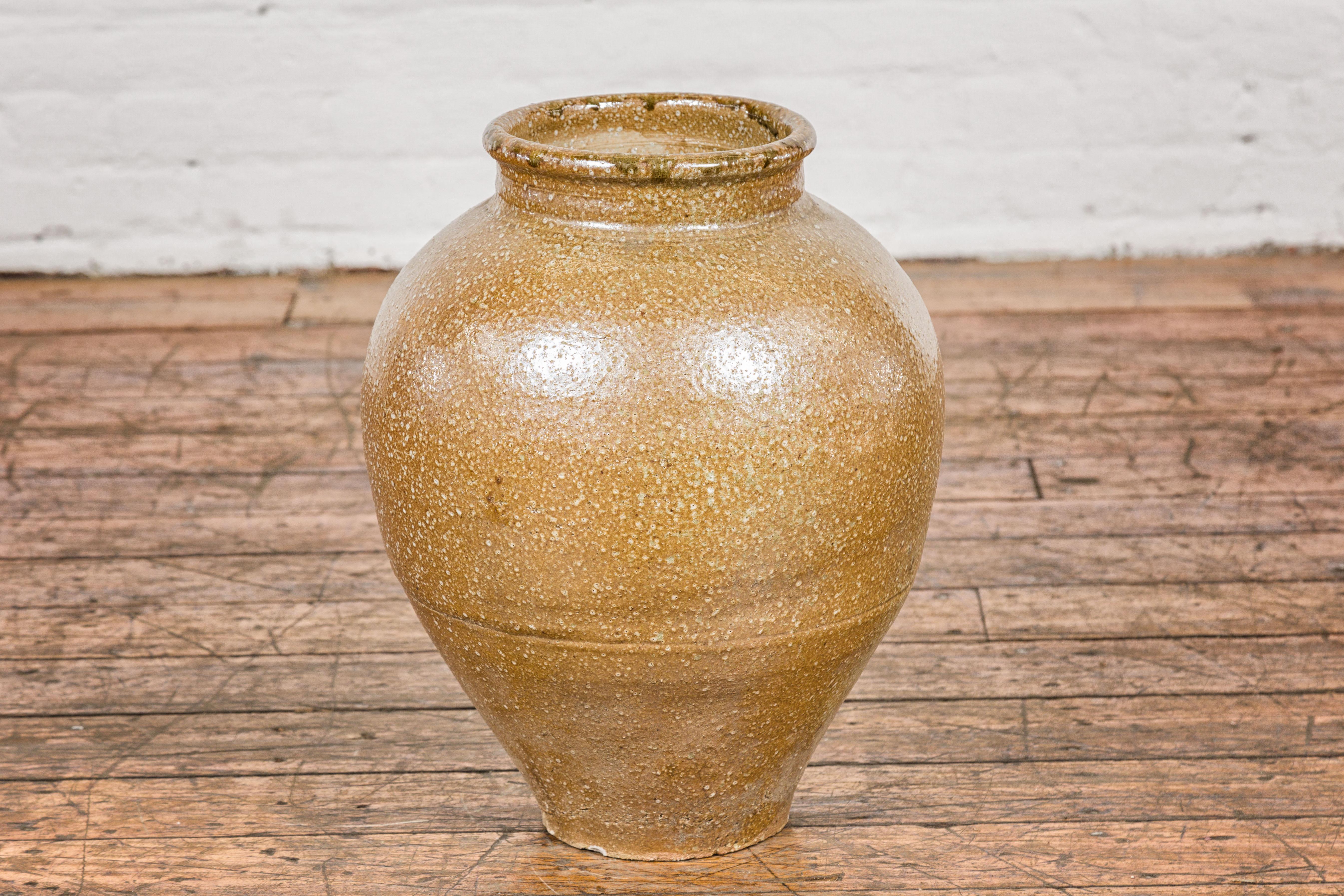 Japanese Taishō Period Two-Tone Sand Glaze Vase with Textured Finish, circa 1900 For Sale 4