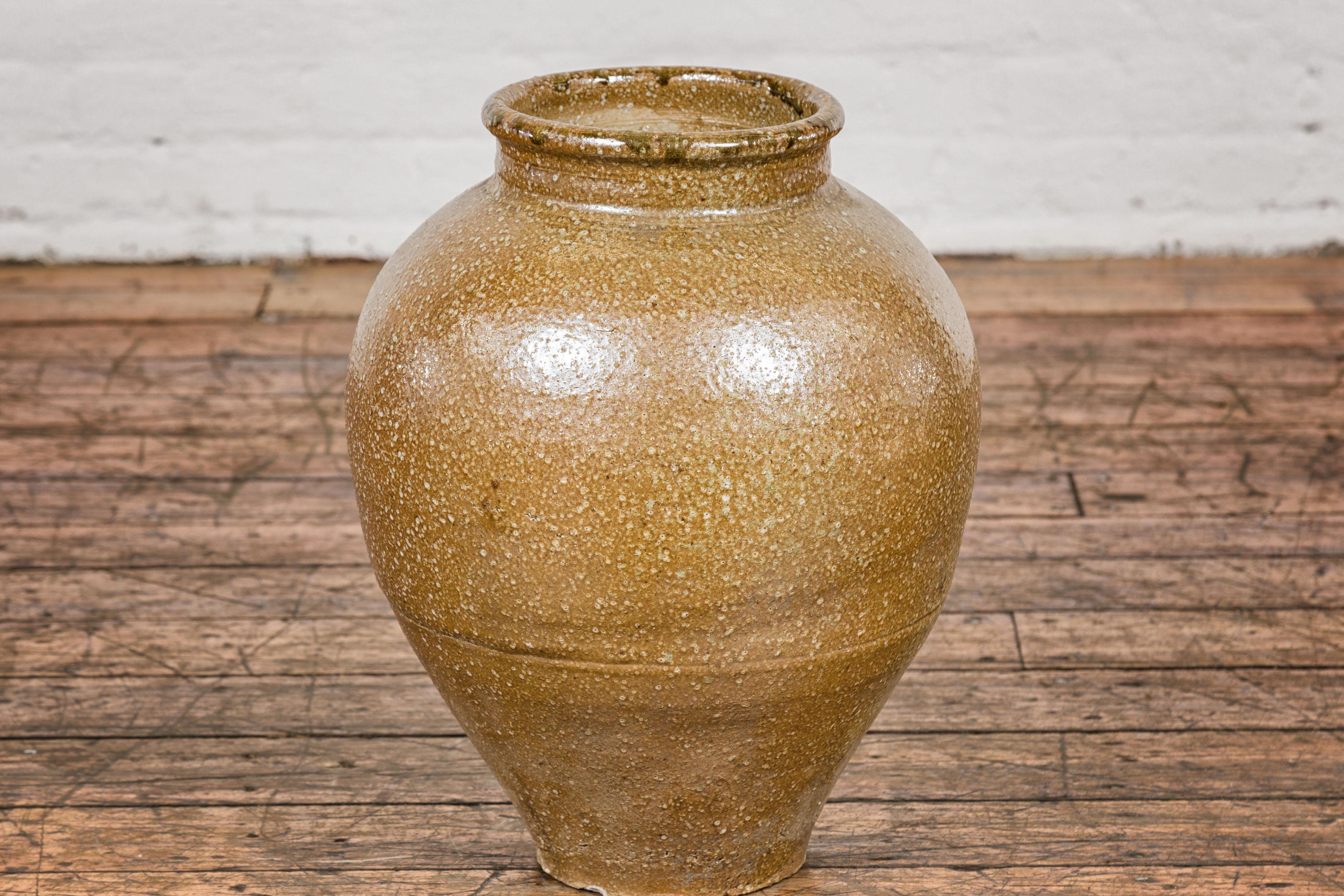 Japanese Taishō Period Two-Tone Sand Glaze Vase with Textured Finish, circa 1900 For Sale 5