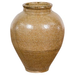 Vase japonais à glaçure sable bicolore de la période Taishō avec finition texturée, vers 1900