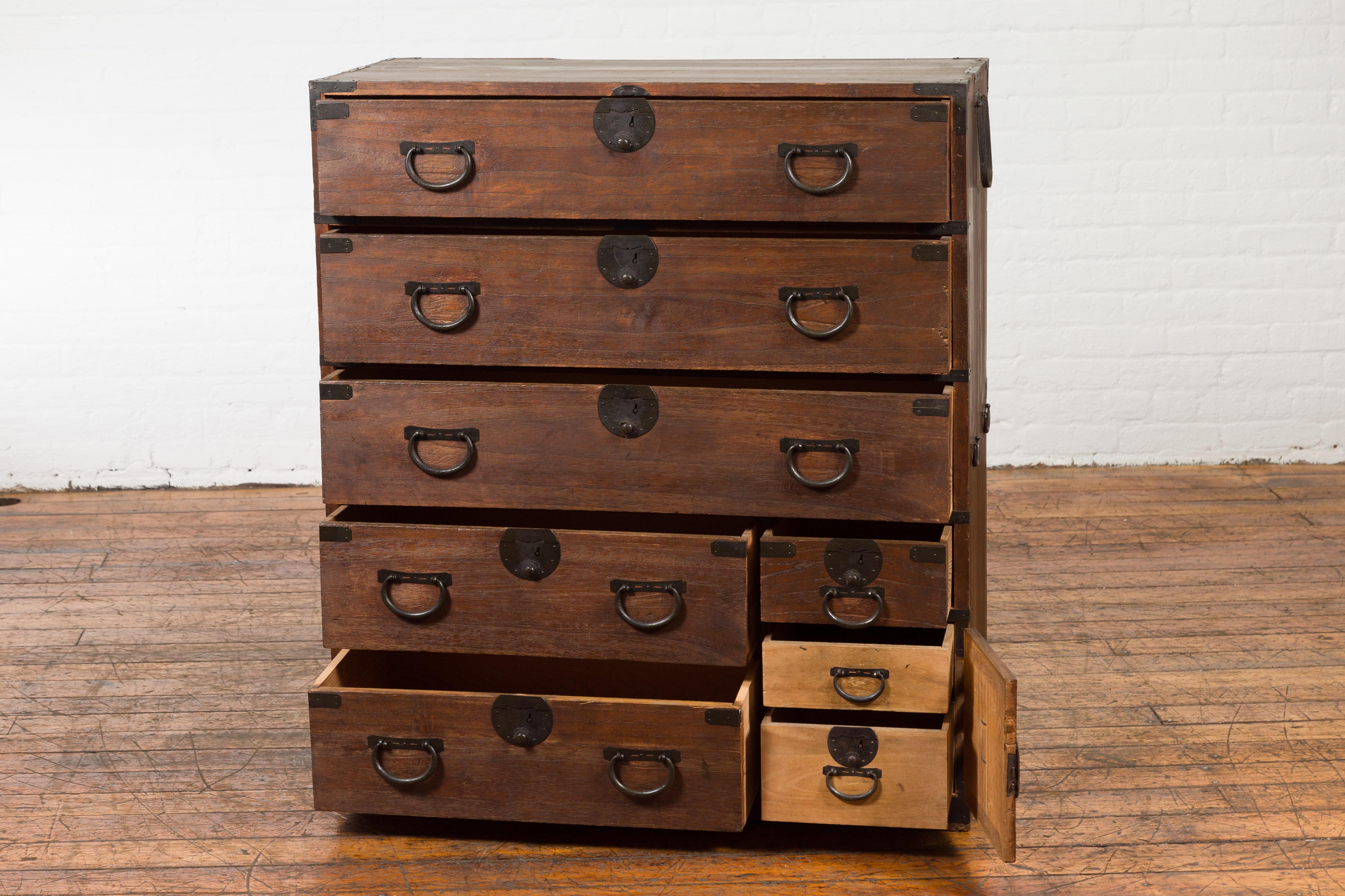 Japanese Taishō Tansu Chest in Isho-Dansu Style with Six Drawers and Safe For Sale 12