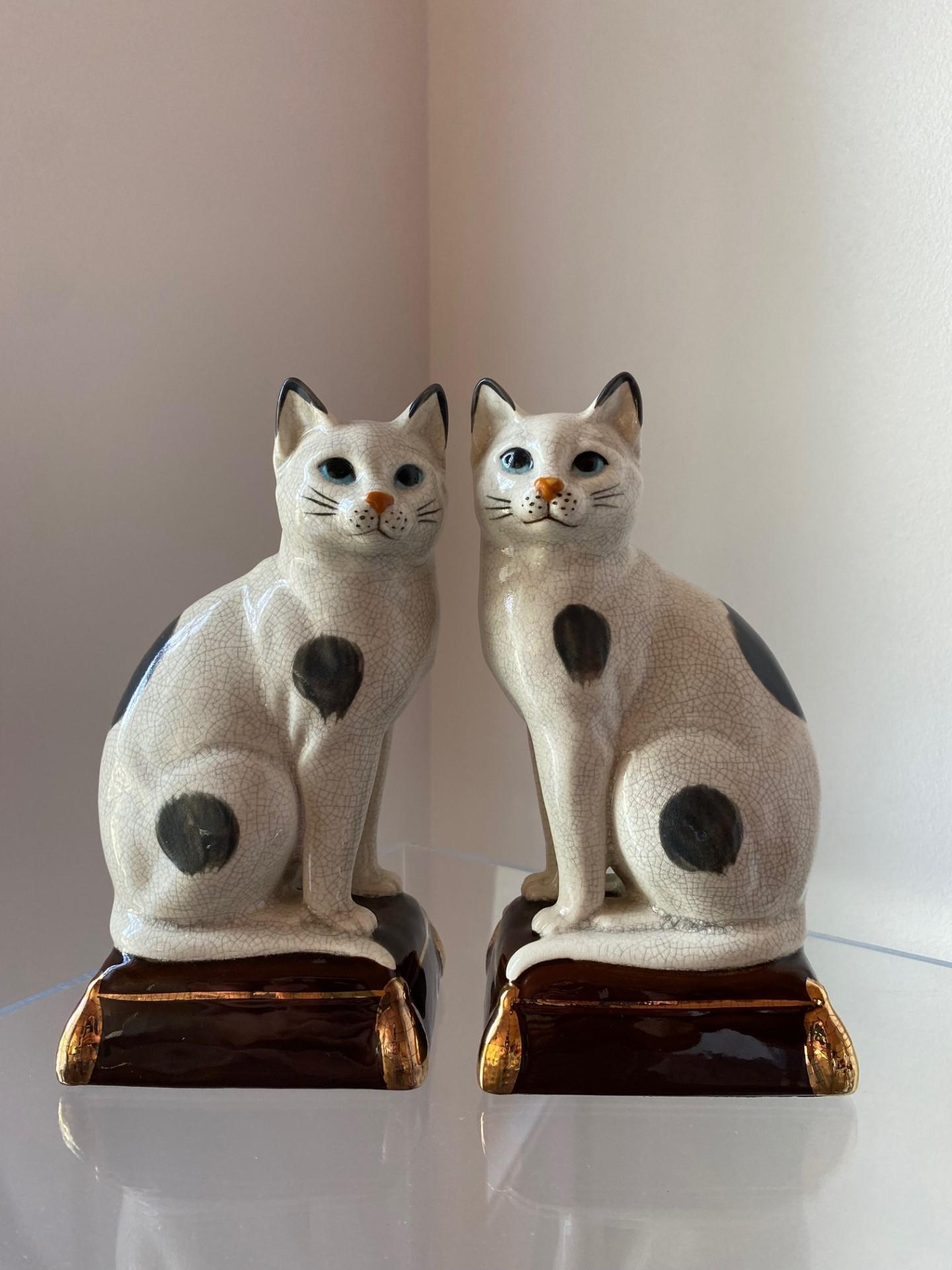 Hand-Crafted Japanese Takahashi Porcelain Cat Figures Bookends