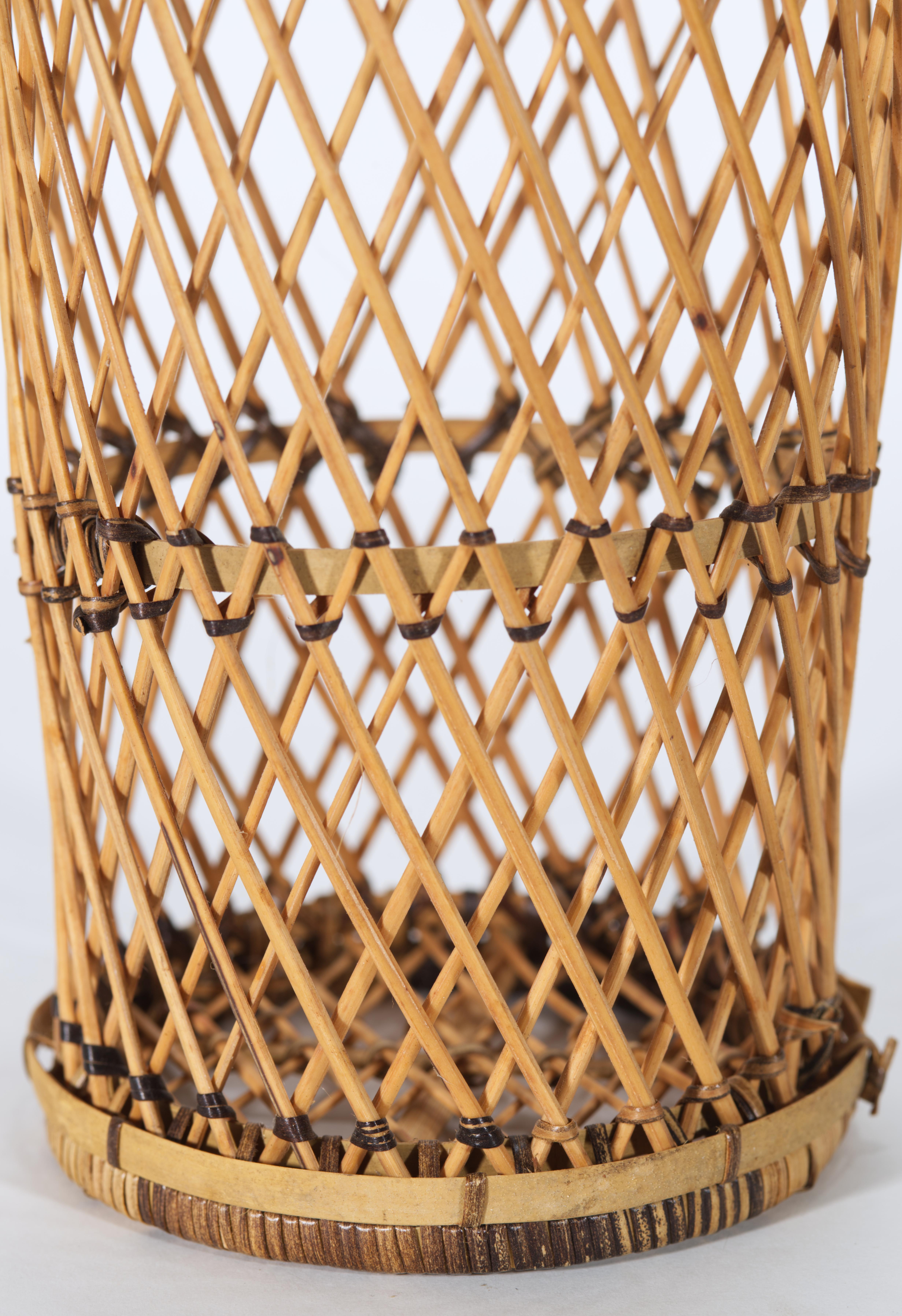 Folk Art Japanese Tall Bamboo Ikebana Basket with Tinted Handle, Suruga Sensuji Style For Sale
