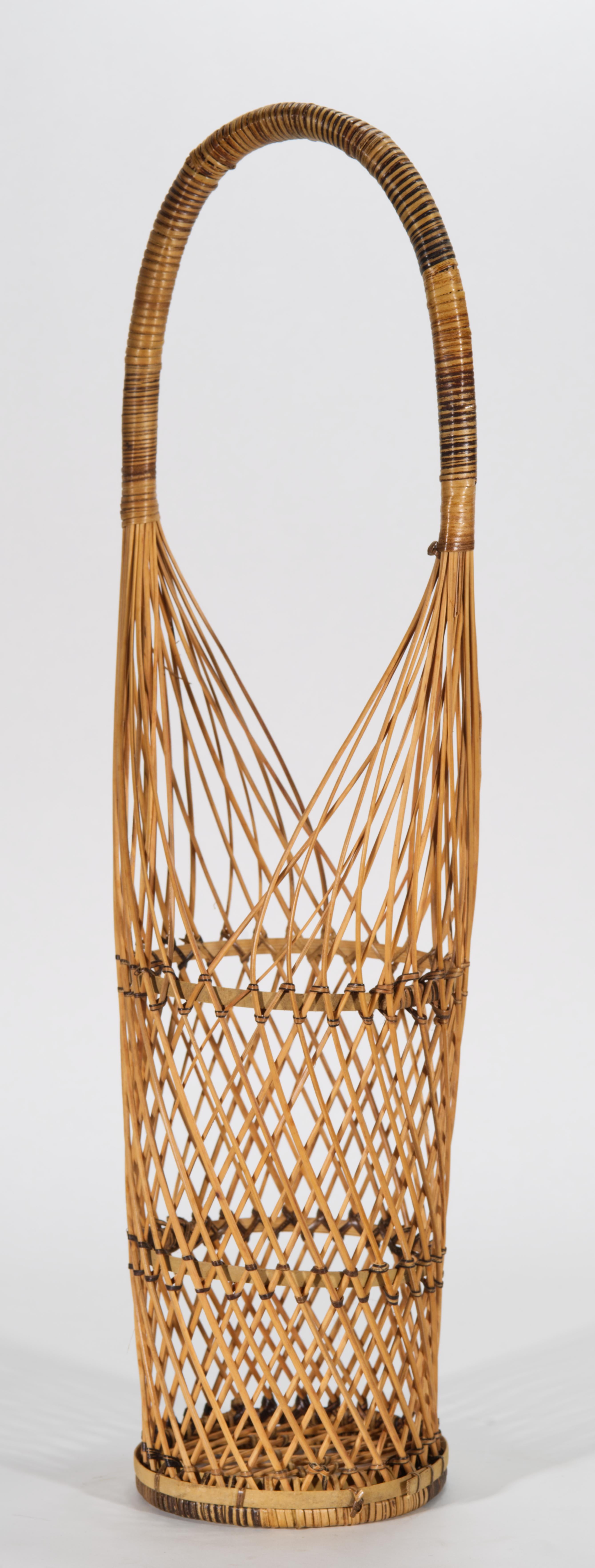 Japanese Tall Bamboo Ikebana Basket with Tinted Handle, Suruga Sensuji Style For Sale 2