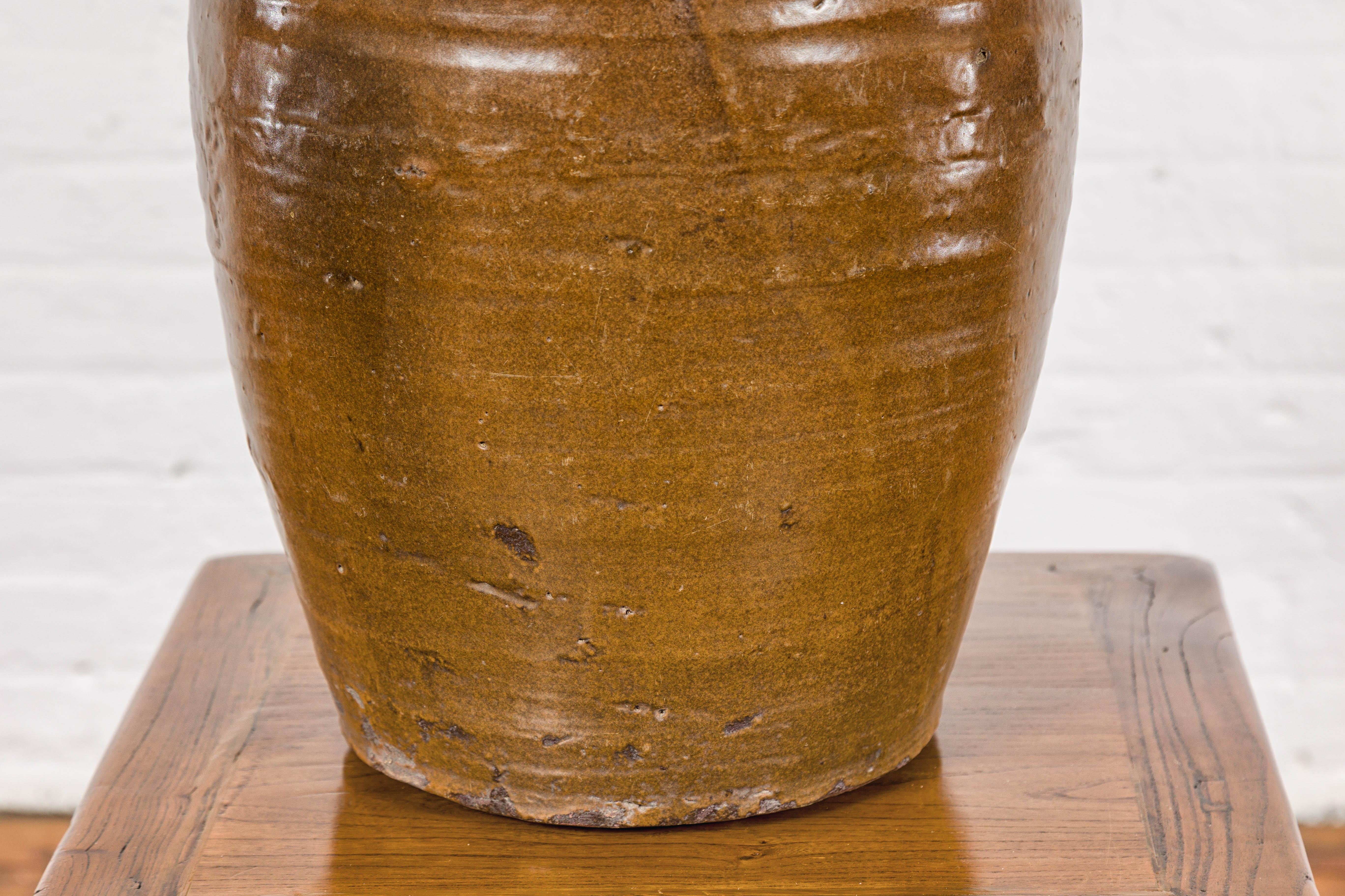 Céramique Ware japonaise Tamba Tachikui  Vase à glaçure Brown avec calligraphie discrète en vente