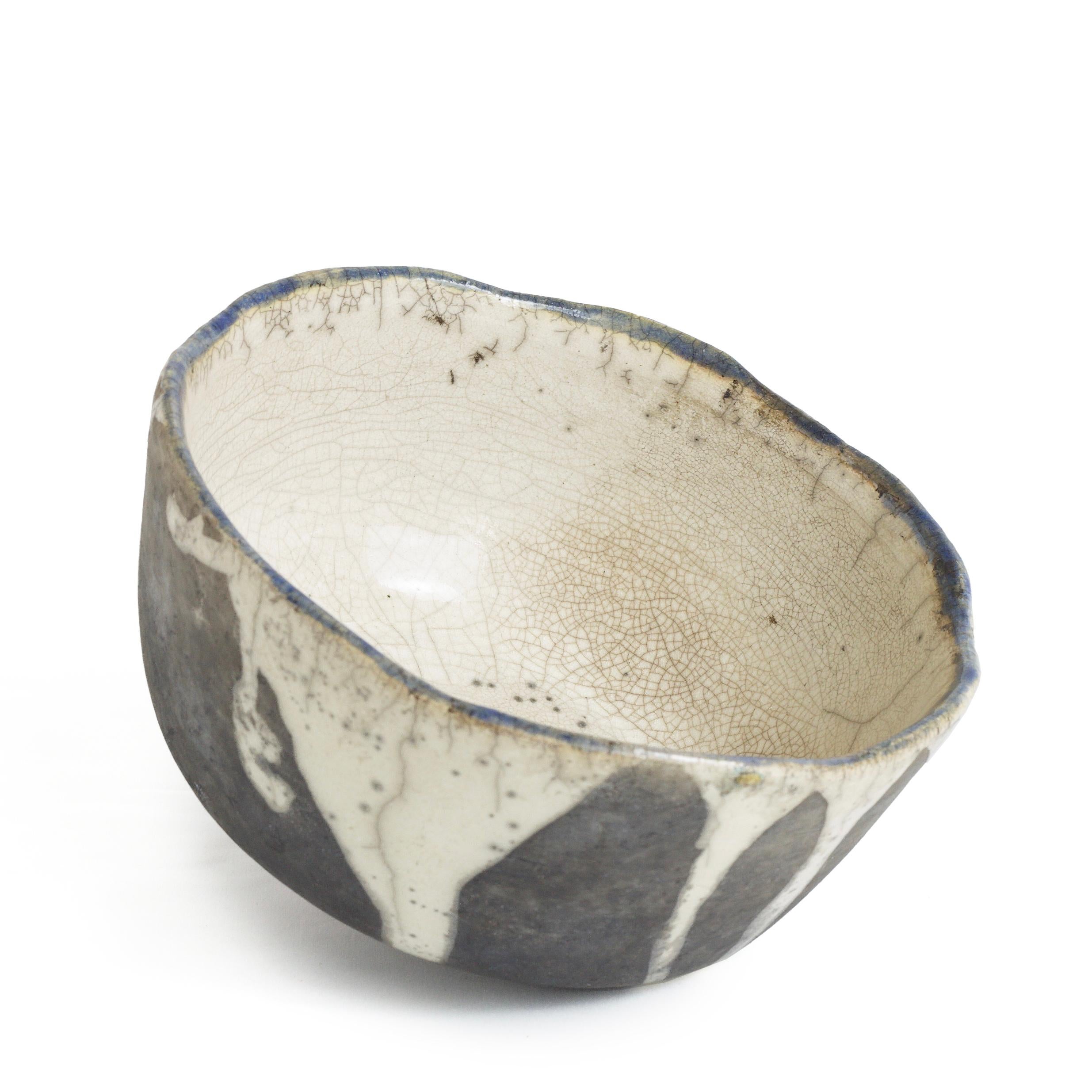 Italian Japanese Tanoa Large Bowl Raku White and Black Ceramic For Sale