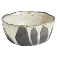 Japanese Tanoa Large Bowl Raku White and Black Ceramic