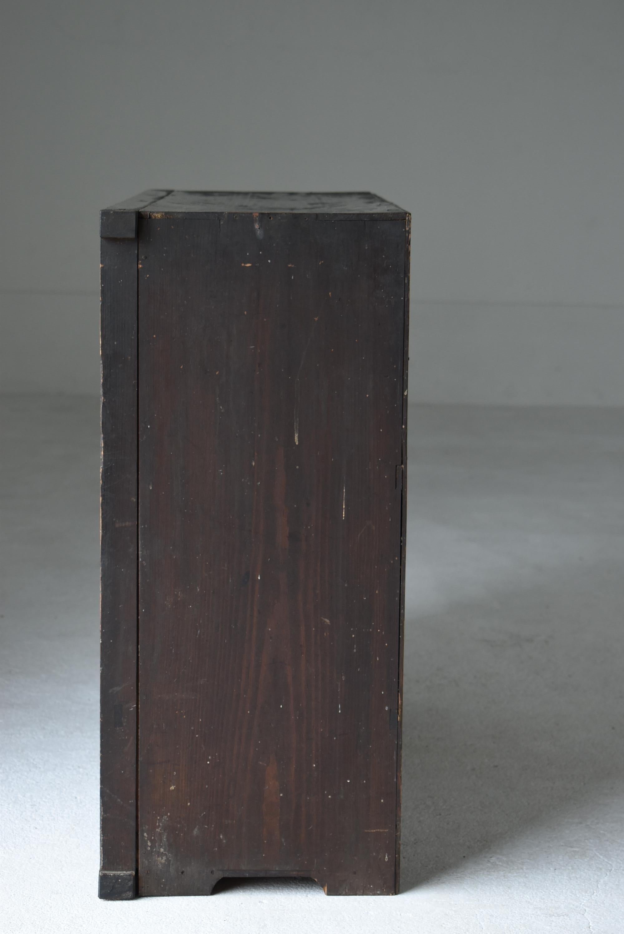 Japanese Antique Tansu 1860s-1900s / Cabinet Sideboard Wabisabi For Sale 7