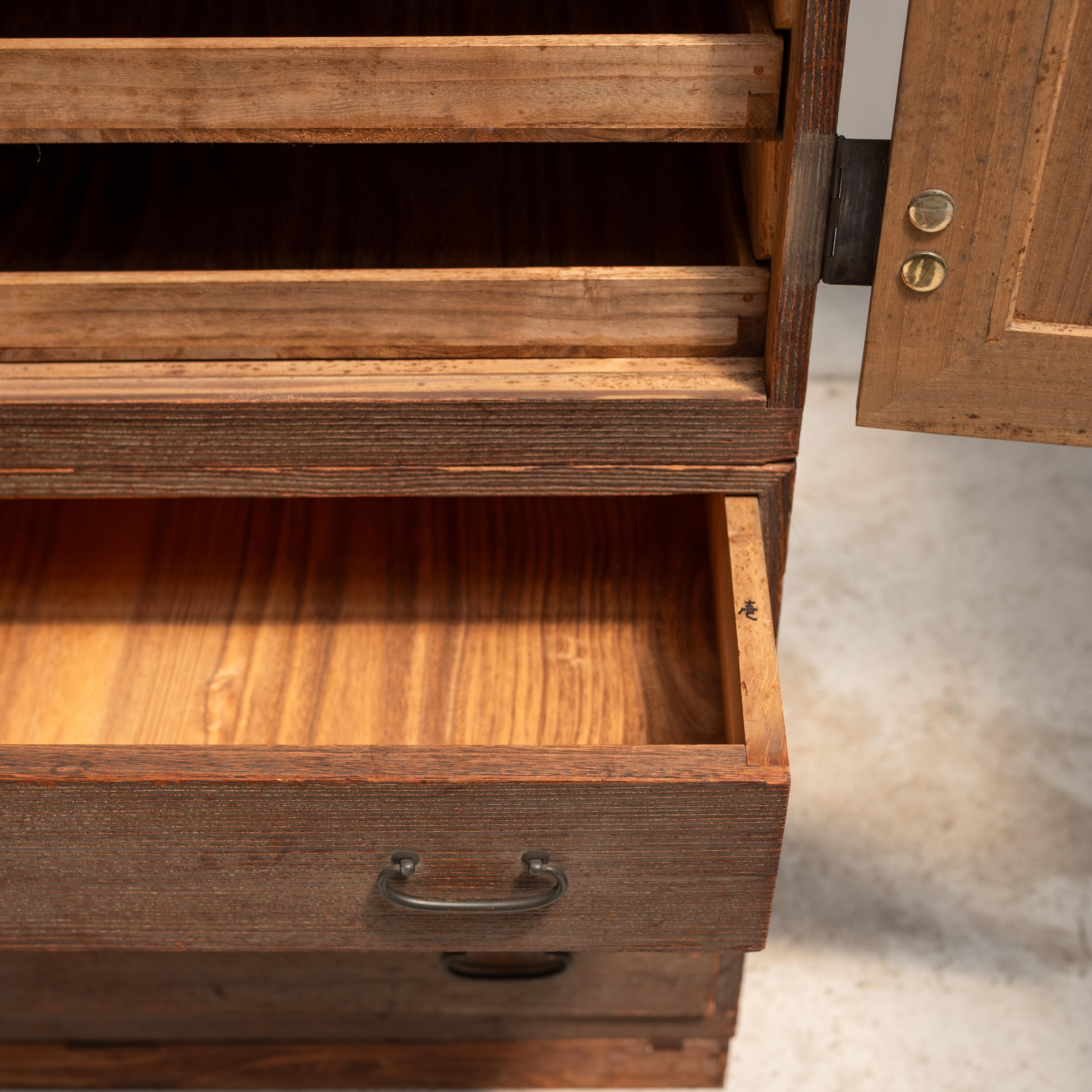 Japanese Tansu Chest, Japan, Early 20th Century For Sale 3