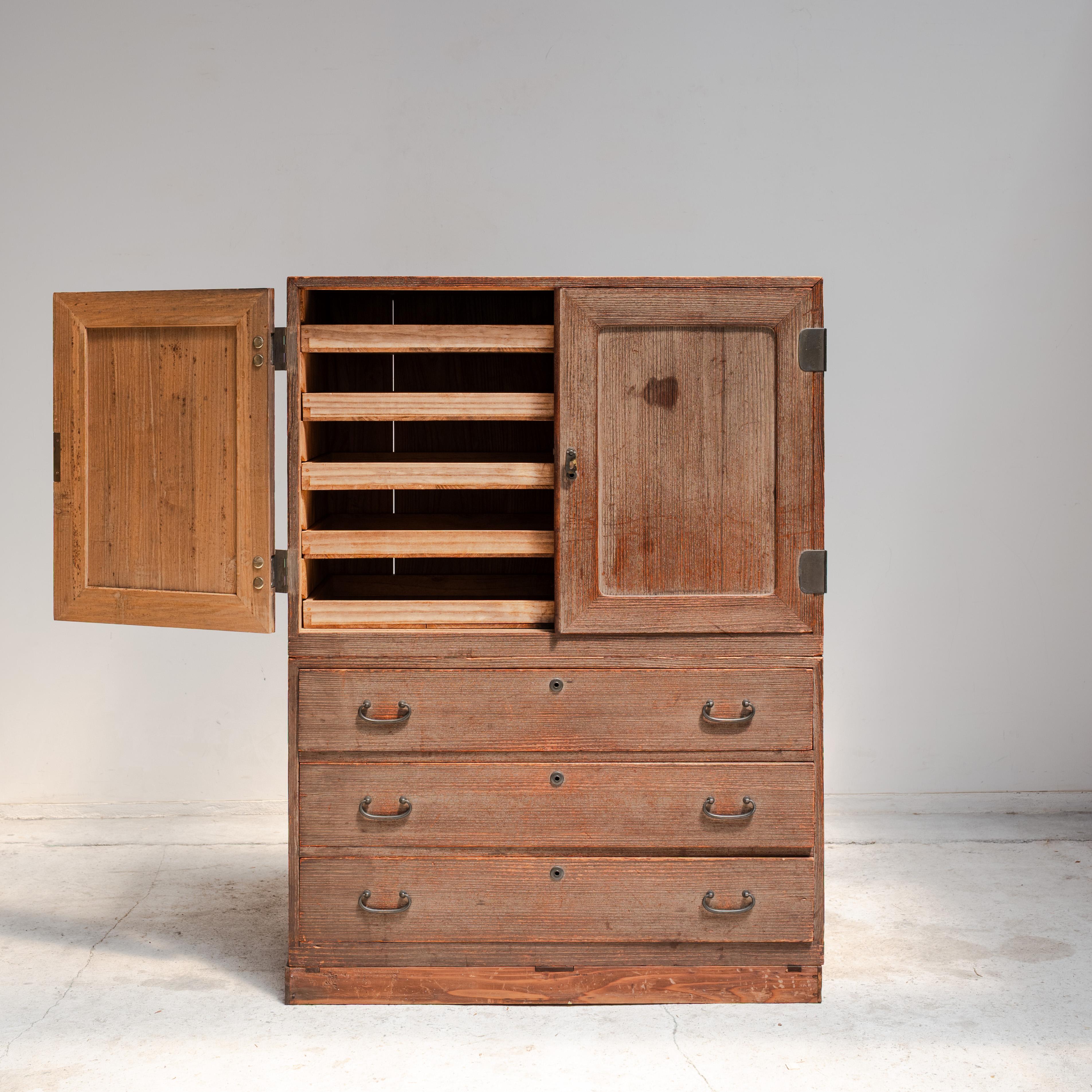 Japanese Tansu Chest, Japan, Early 20th Century For Sale 5