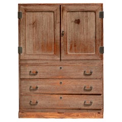 Commodes and Chests of Drawers