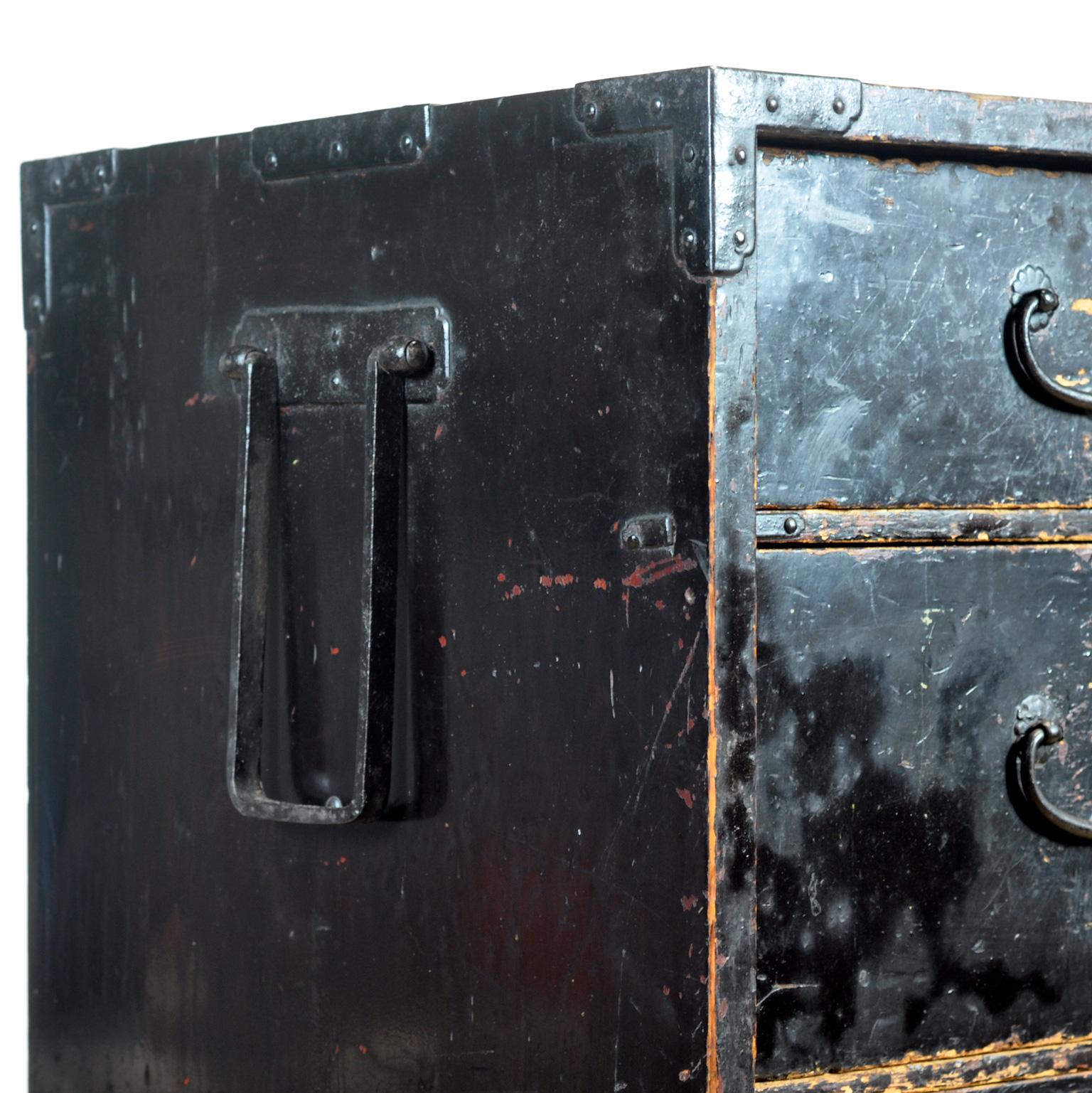 Cassettiera giapponese Tansu, 1890 circa in vendita 4