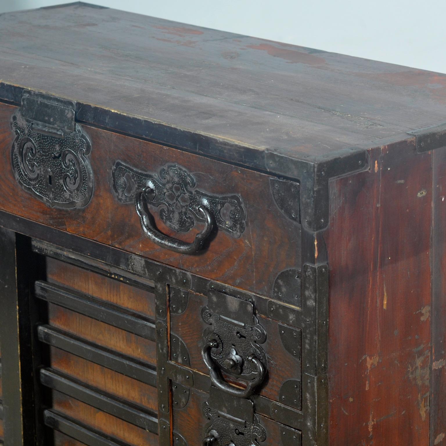 Japanese Tansu Chest of Drawers, circa 1890 For Sale 10