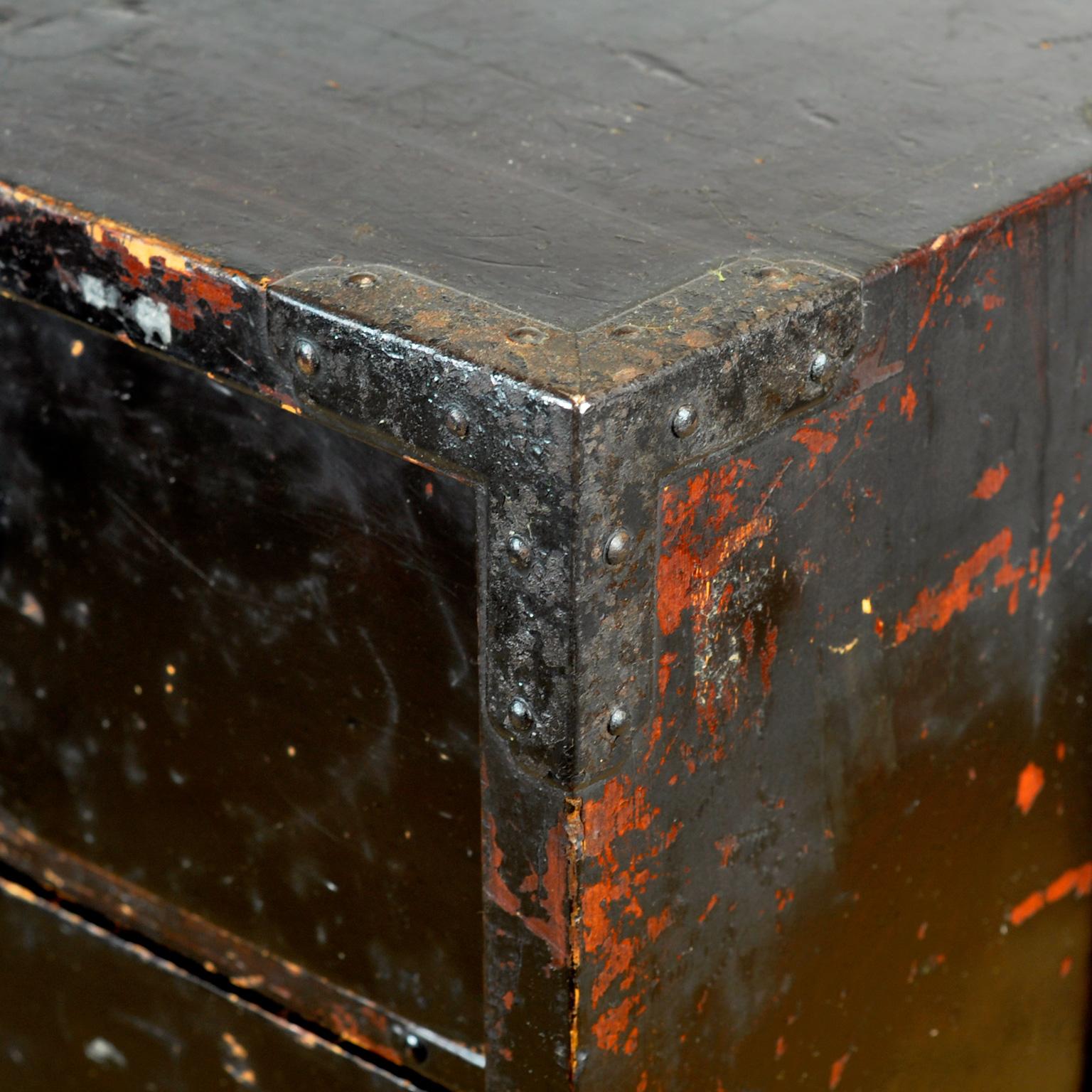 Ferro Cassettiera giapponese Tansu, 1890 circa in vendita