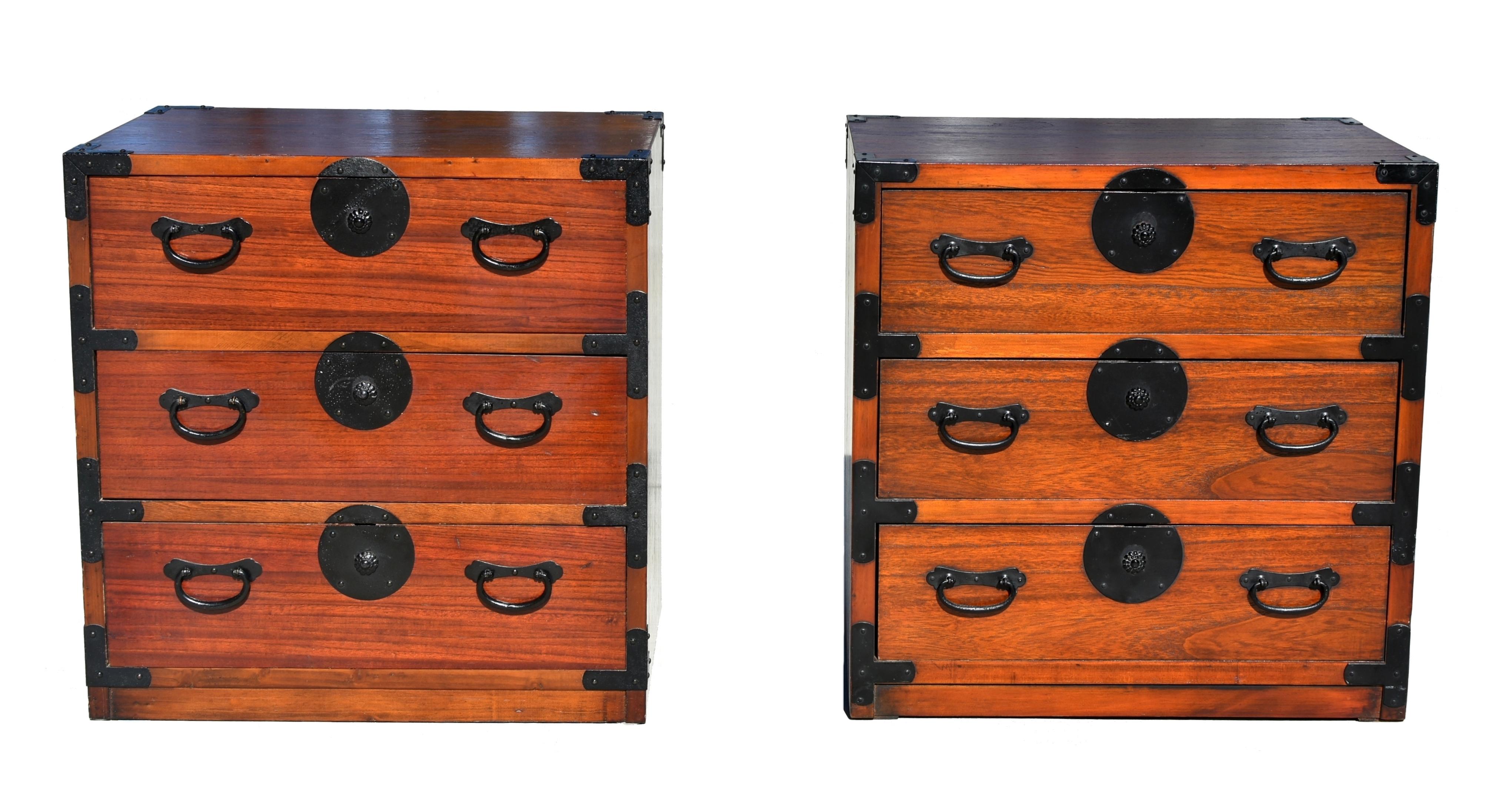 Japanese Tansu Chests Night Stands Set of Two In Good Condition In Somis, CA