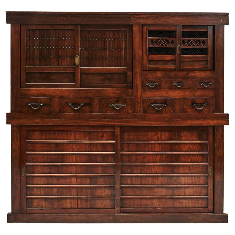 https://a.1stdibscdn.com/japanese-tansu-storage-cabinet-with-sliding-doors-meiji-periode-for-sale/1121189/f_244019321625512625279/24401932_master.jpg?width=768
