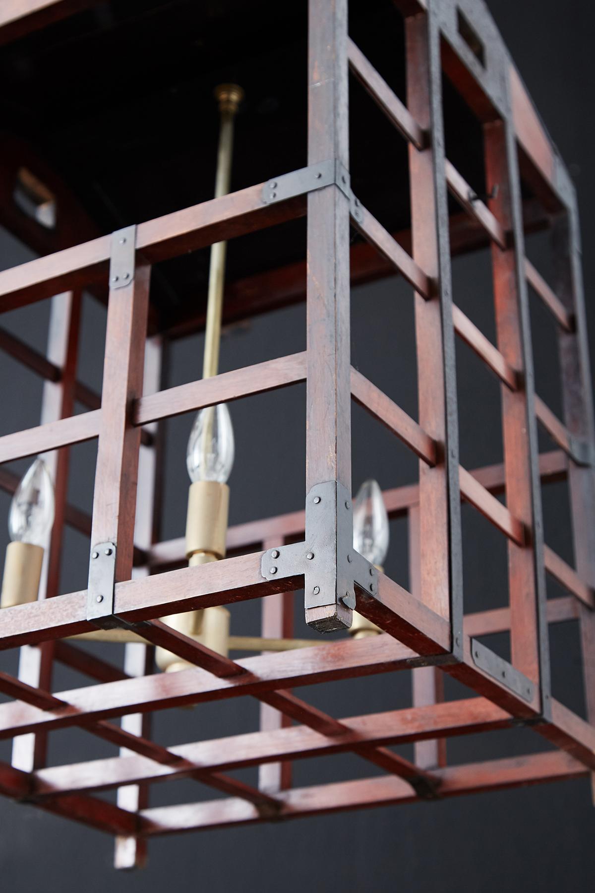 Japanische japanische Kronleuchter im Tansu-Stil aus Holz mit Crate Cage-Kragen im Angebot 12