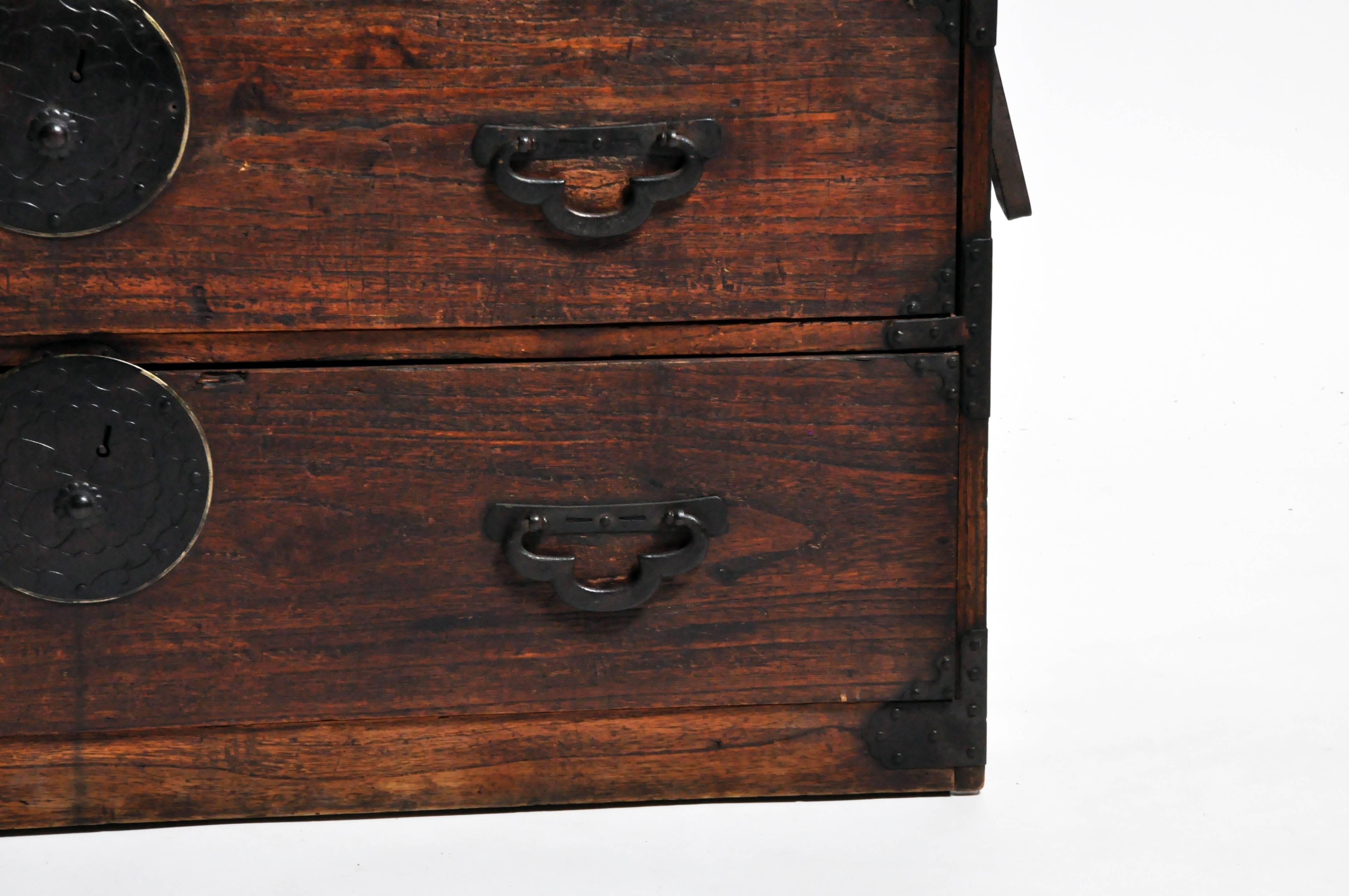 Japanese Tansu with Black Color Hardware 3