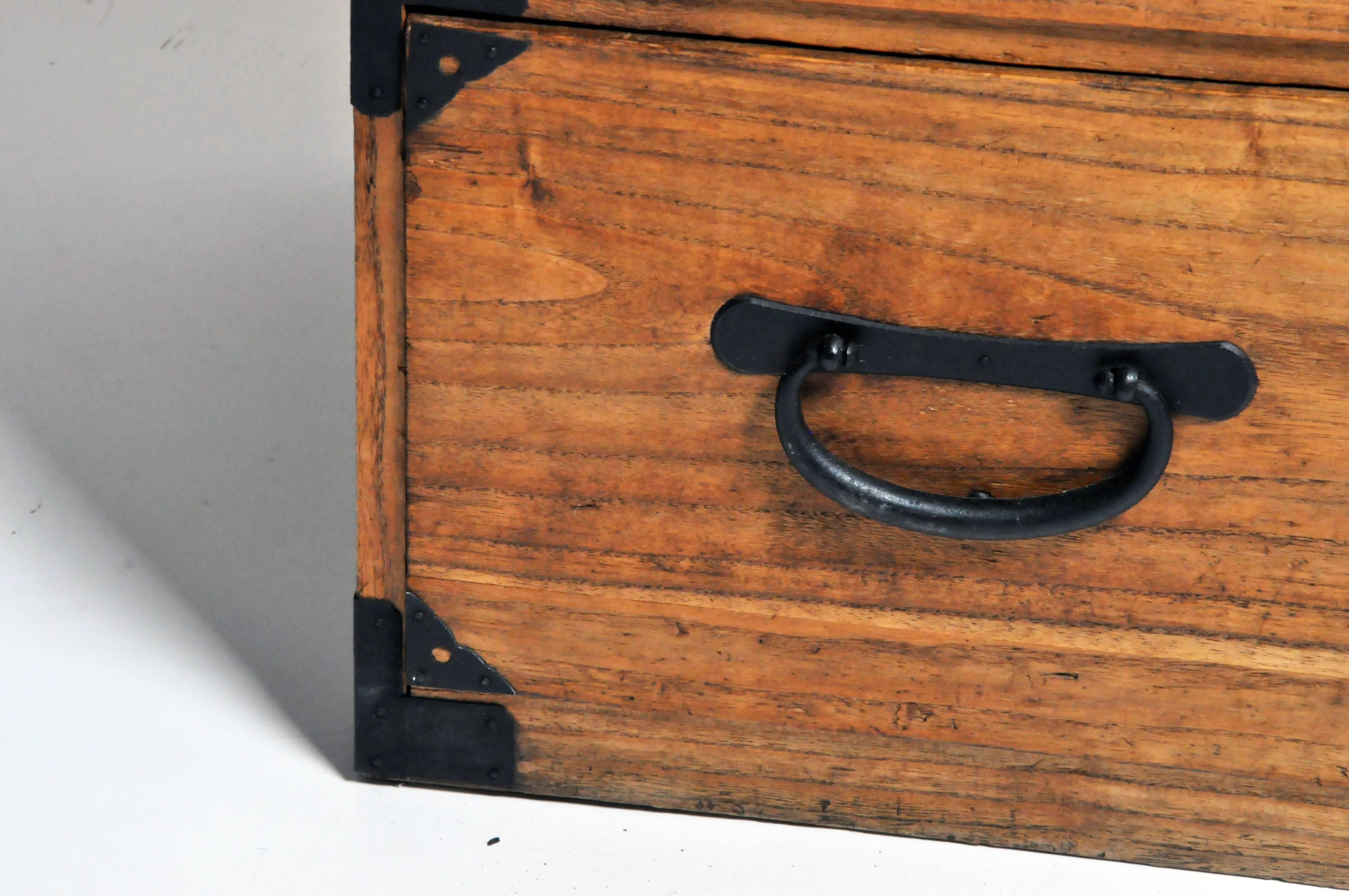 Japanese Tansu with Black Color Hardware 6