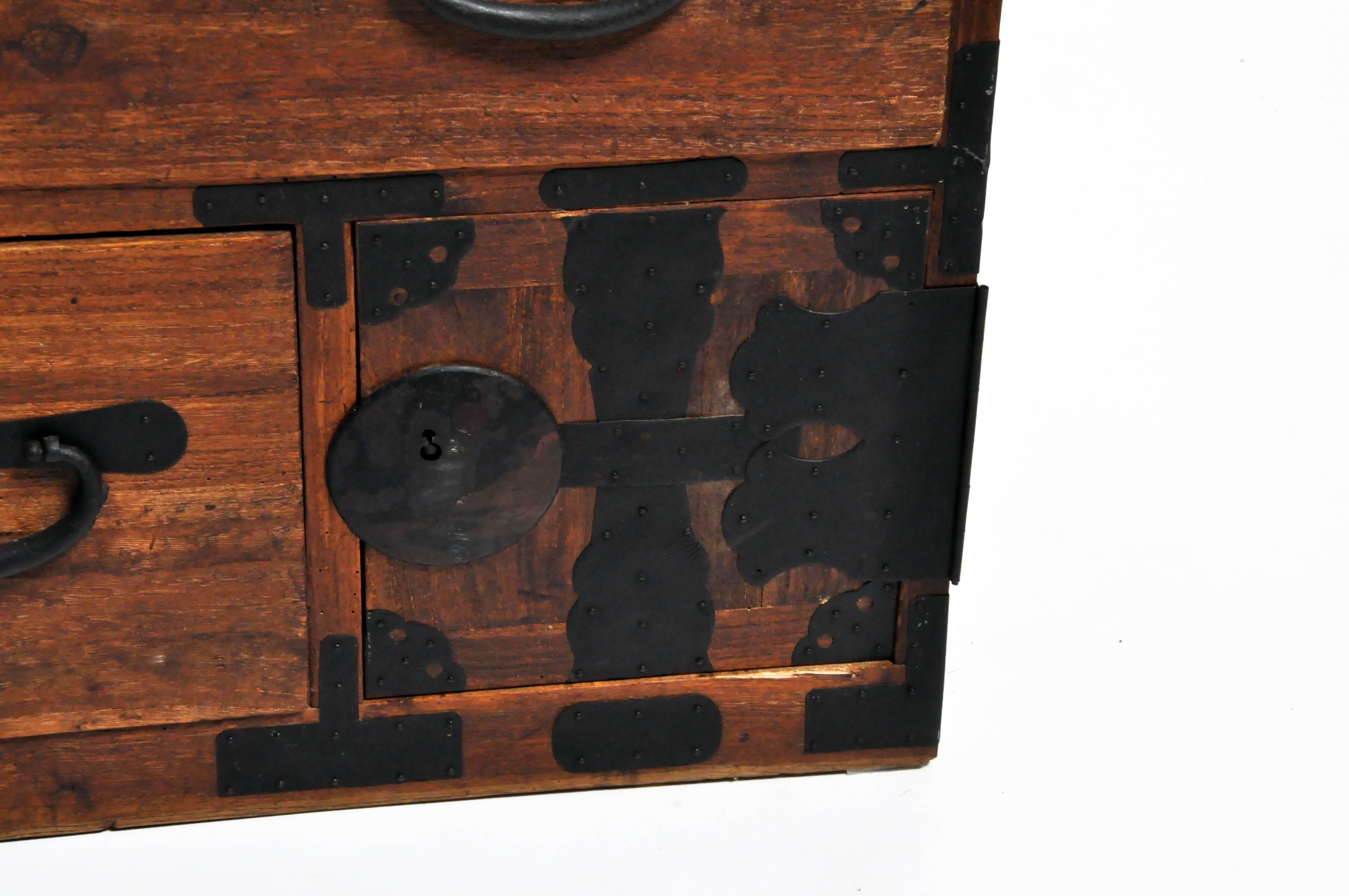 Japanese Tansu with Black Color Hardware 9
