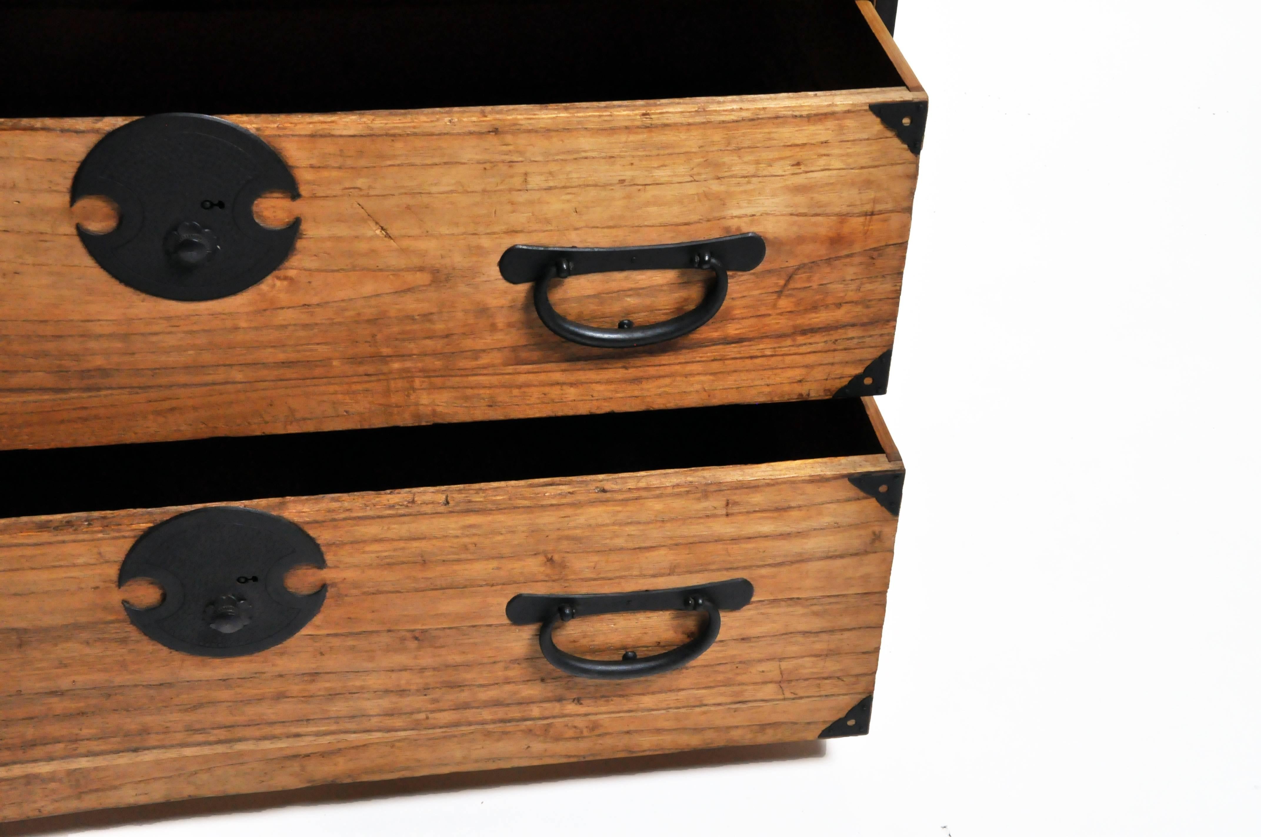 Japanese Tansu with Black Color Hardware 10