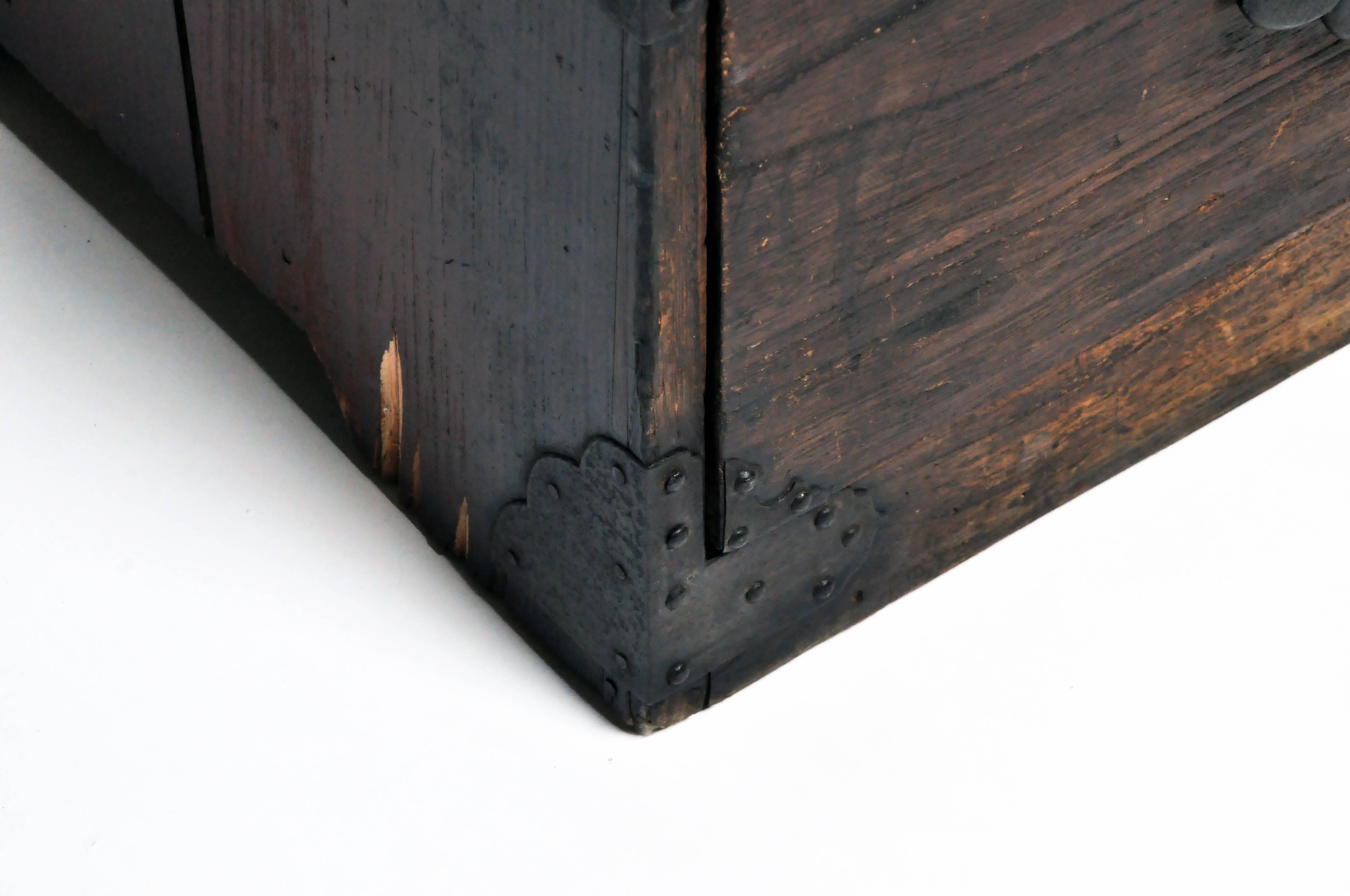Japanese Tansu with Black Color Hardware 13