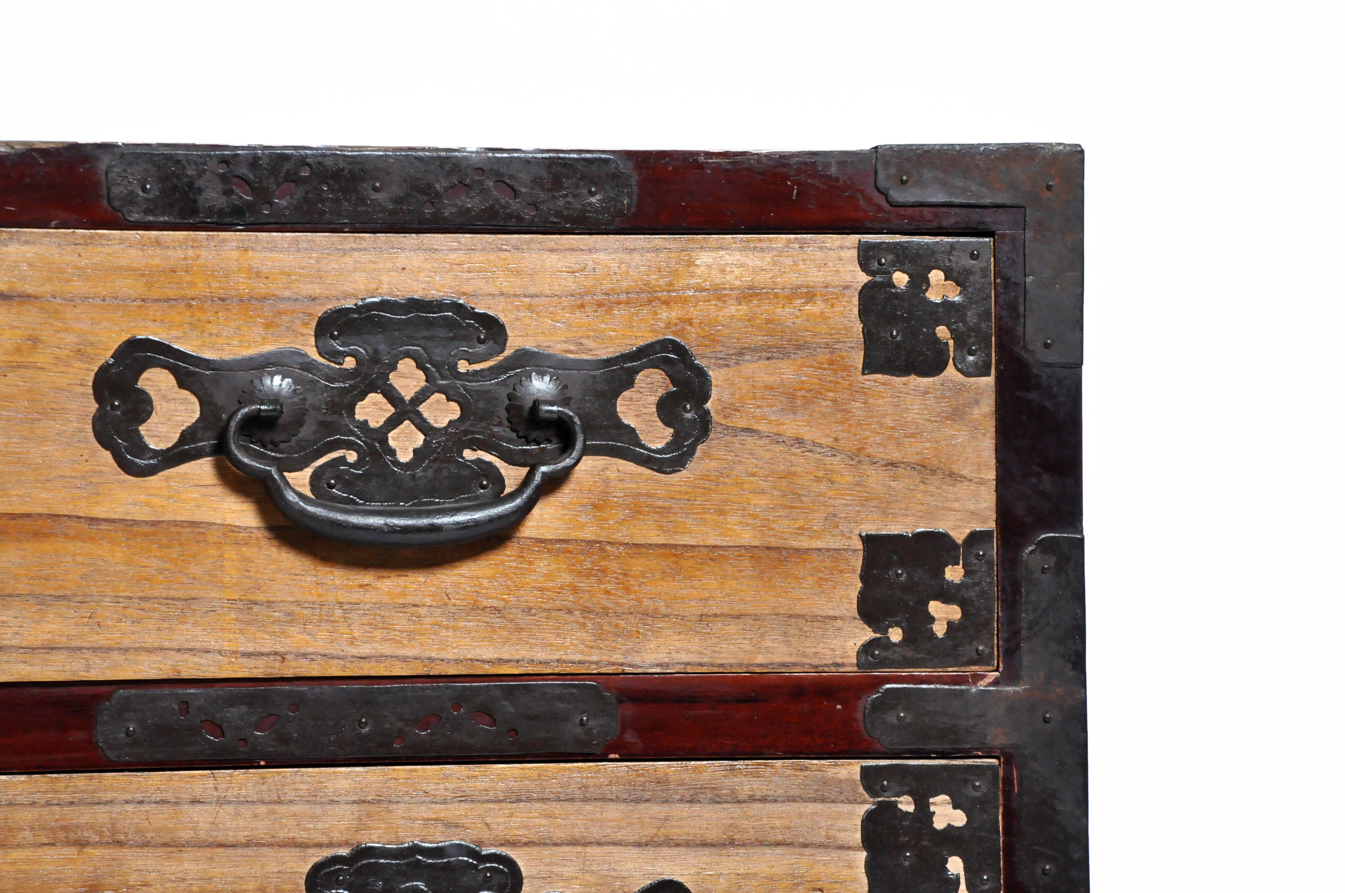 Japanese Tansu with Hand Forged Hardware 3