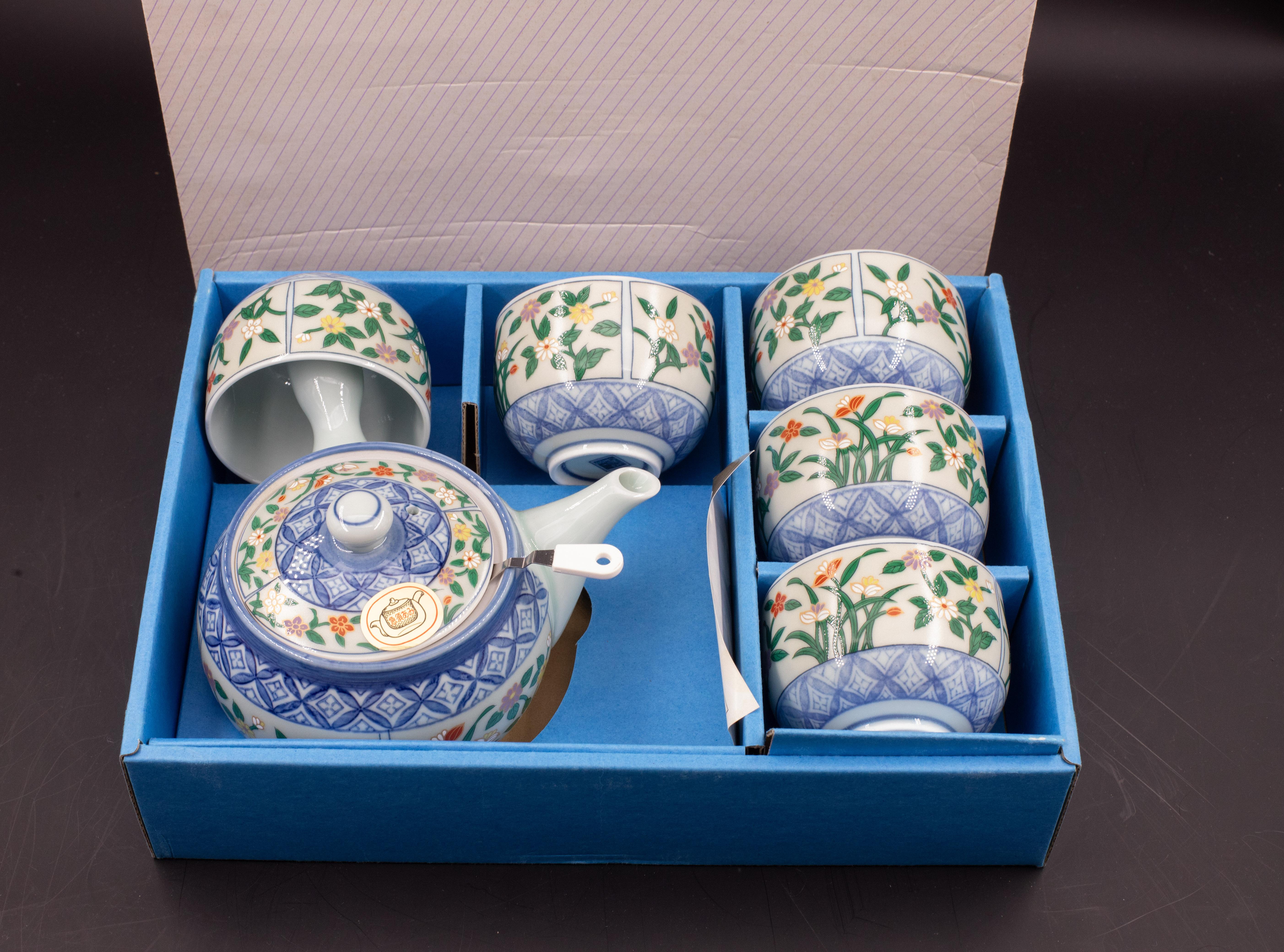 Japanese tea set tea pot strainer cups set of 6 hand painted celadon For Sale 3